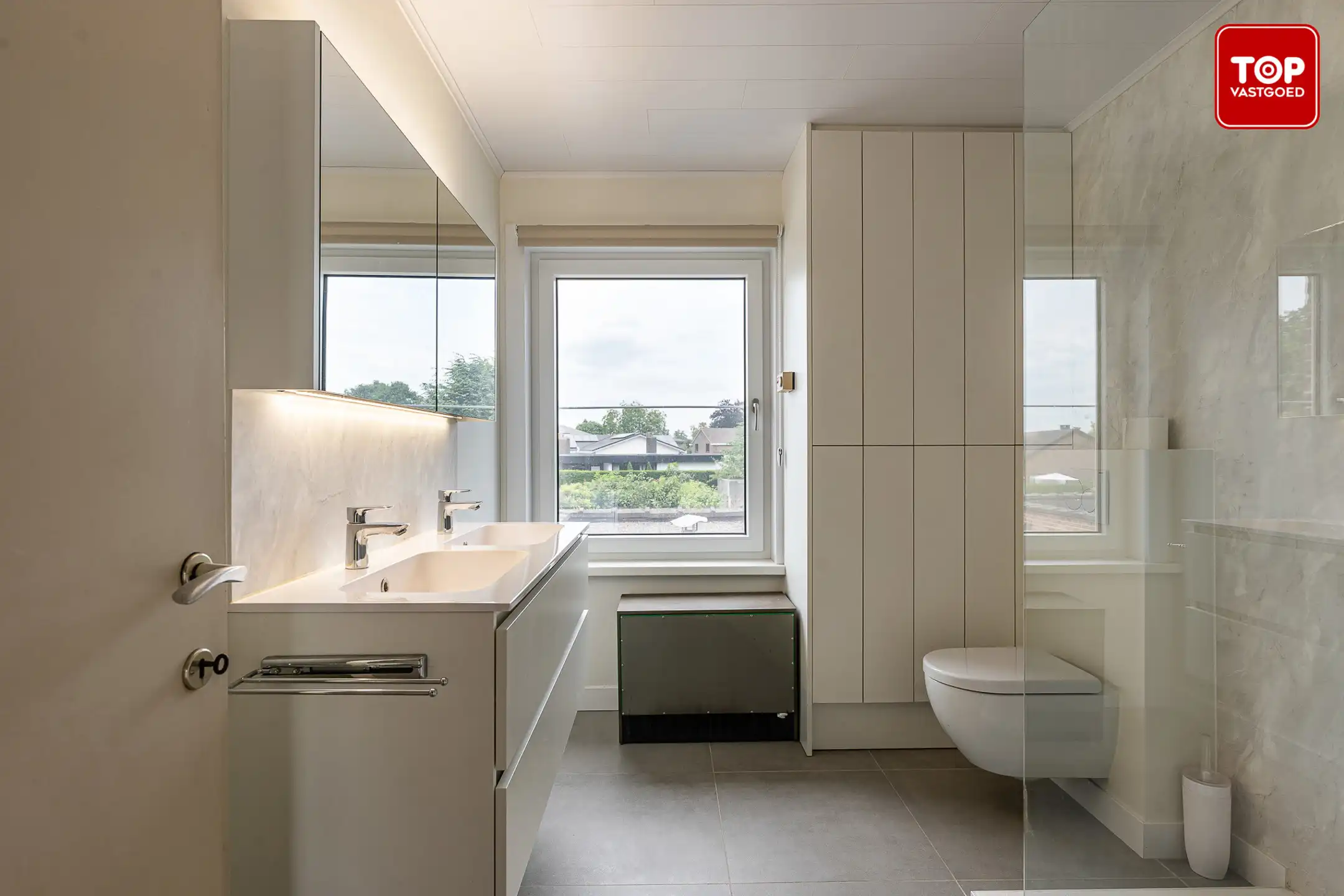 Halfopen bebouwing met 3 slaapkamers, zonnige tuin en garage  foto 16