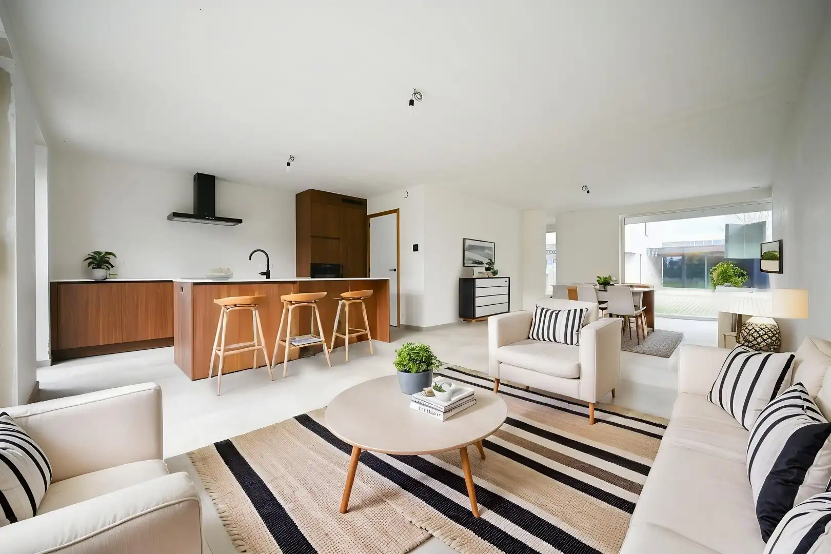 Aantrekkelijke HOB met vier slaapkamers in rustige nieuwe verkaveling foto {{pictureIndex}}