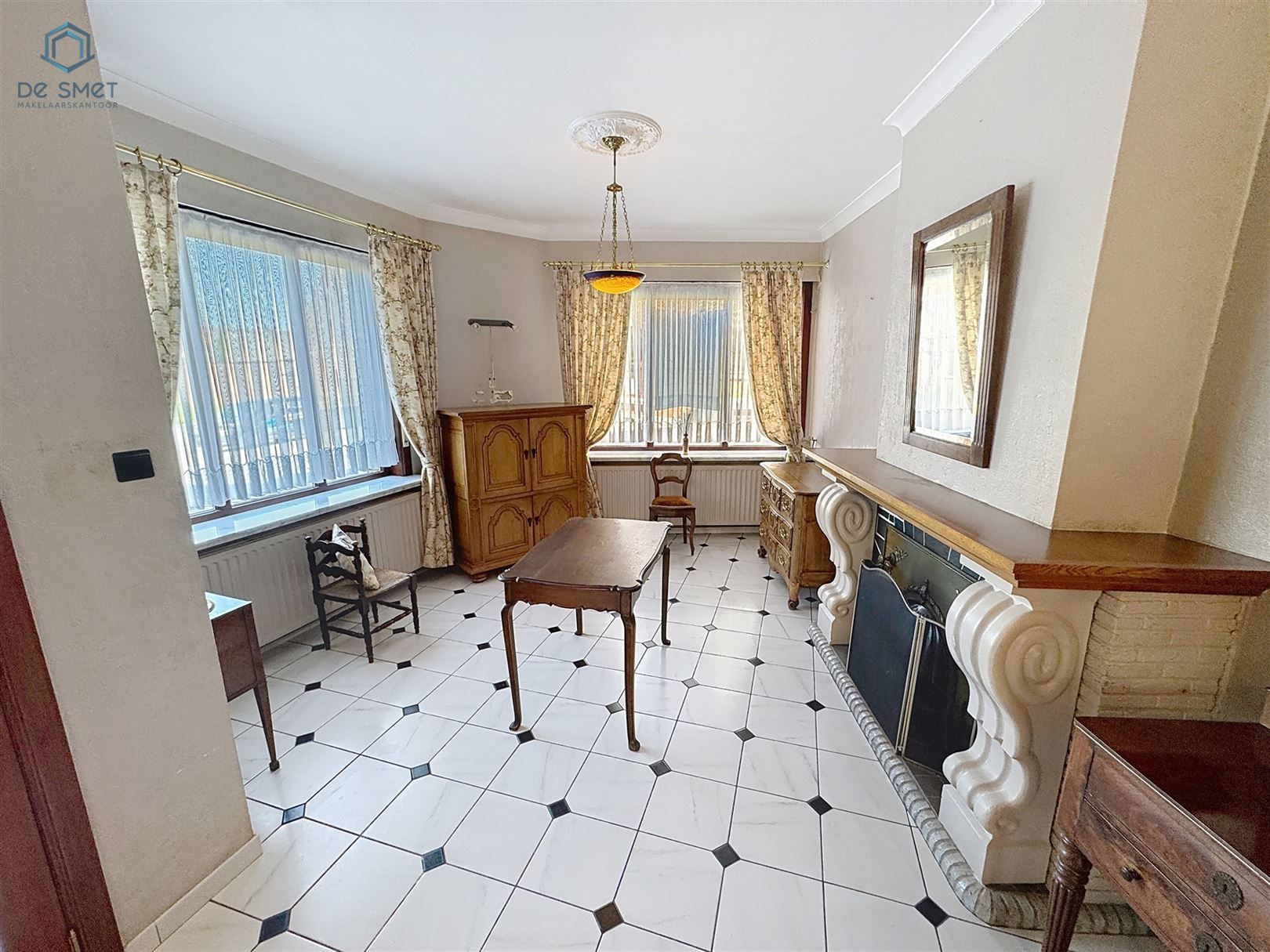Instapklare Hoekwoning met 4 Slaapkamers Op Wandelafstand van het Centrum van Geraardsbergen! foto 5