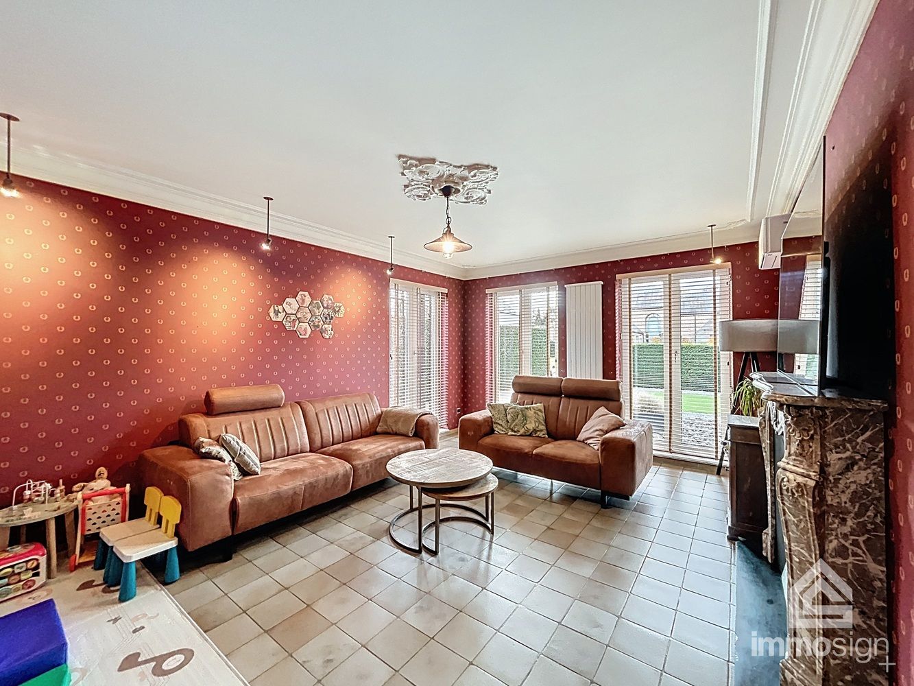 Karaktervol landhuis op 2318 m² in groene, rustige omgeving foto 8