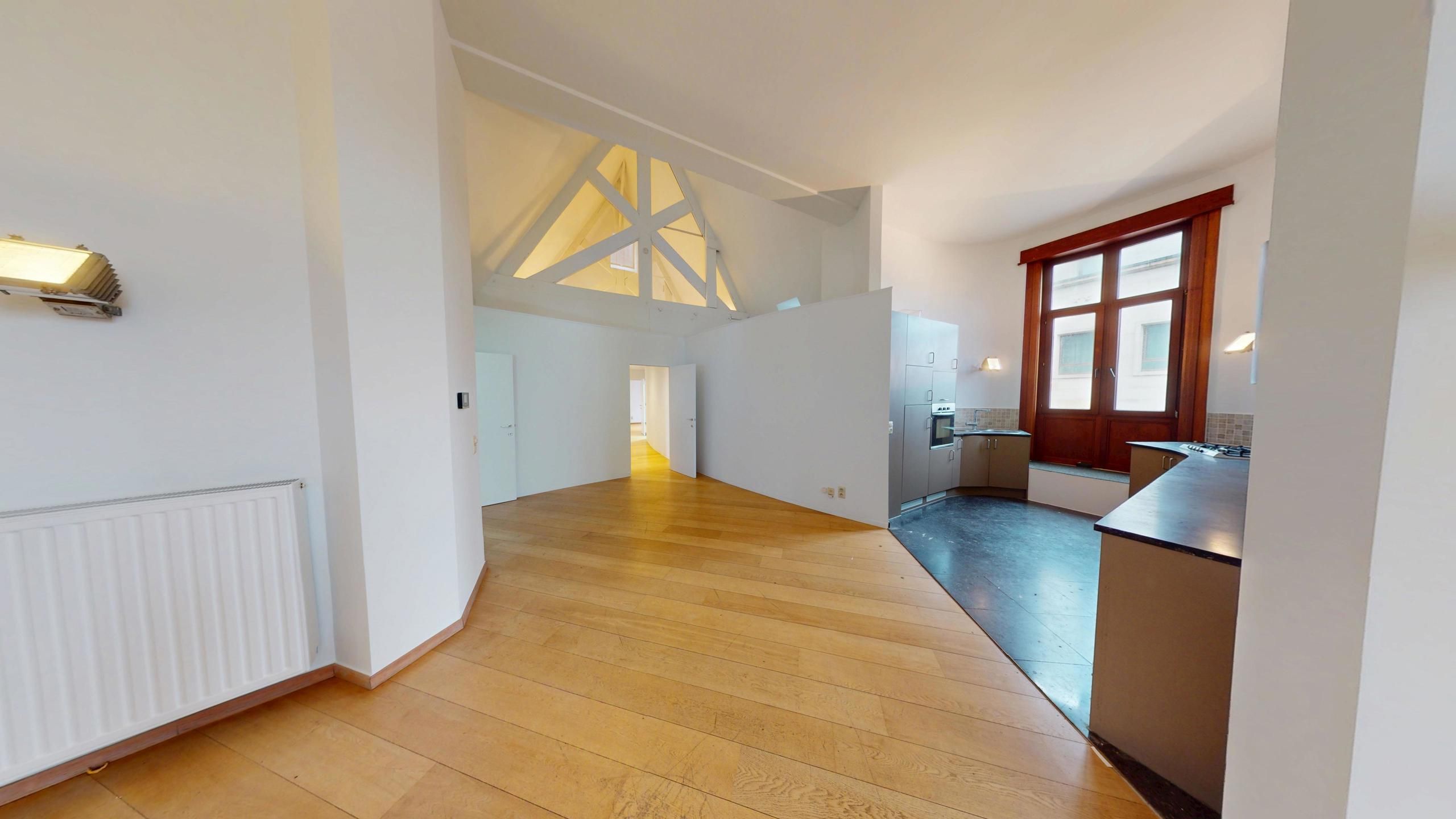 ANTWERPEN - Ruim en lichtrijk appartement  foto 4