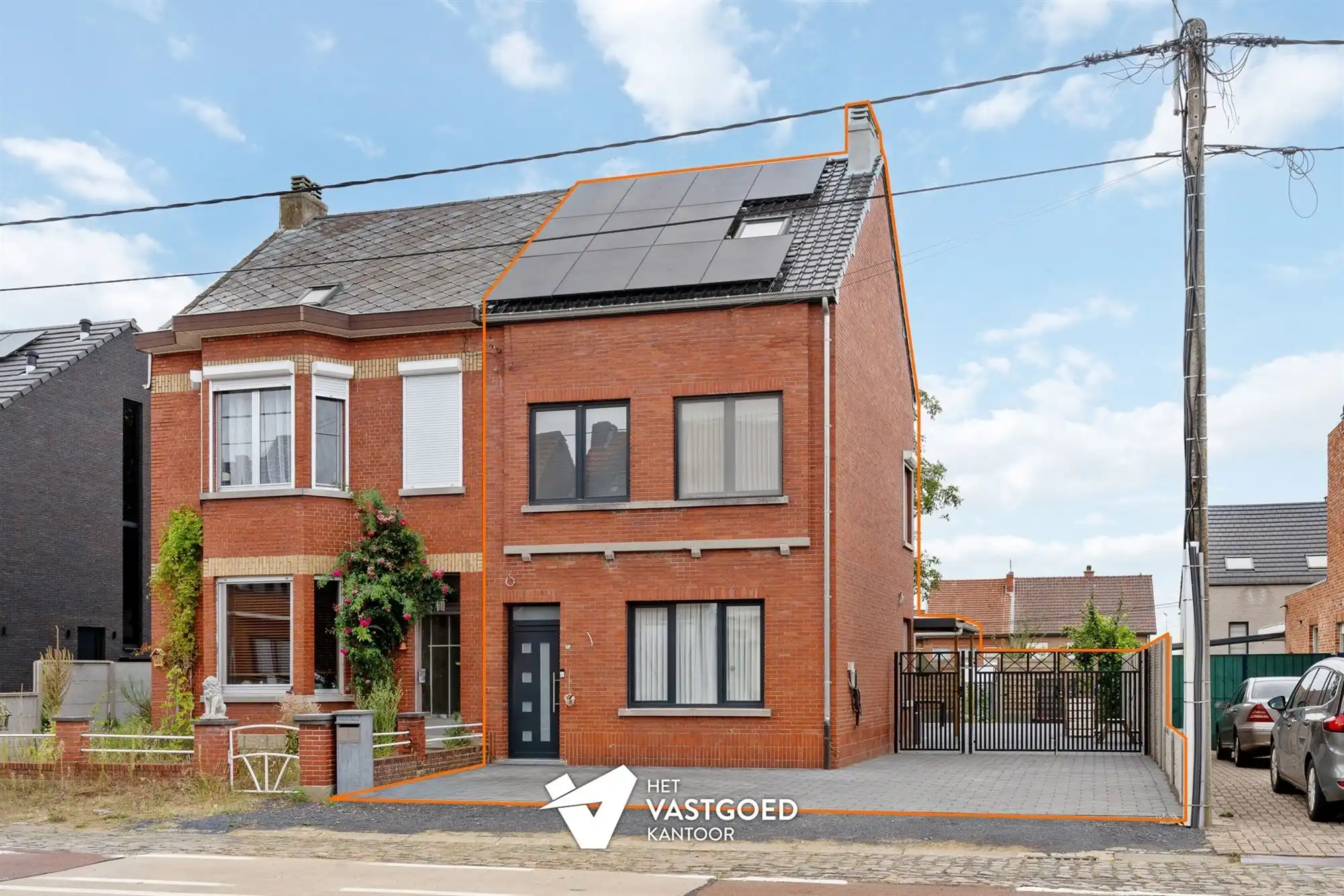 VOLLEDIG GERENOVEERDE WONING MET 4 SLAAPKAMERS EN TUIN MET ACHTERLIGGENDE BOUWGROND TE SCHAFFEN foto 2