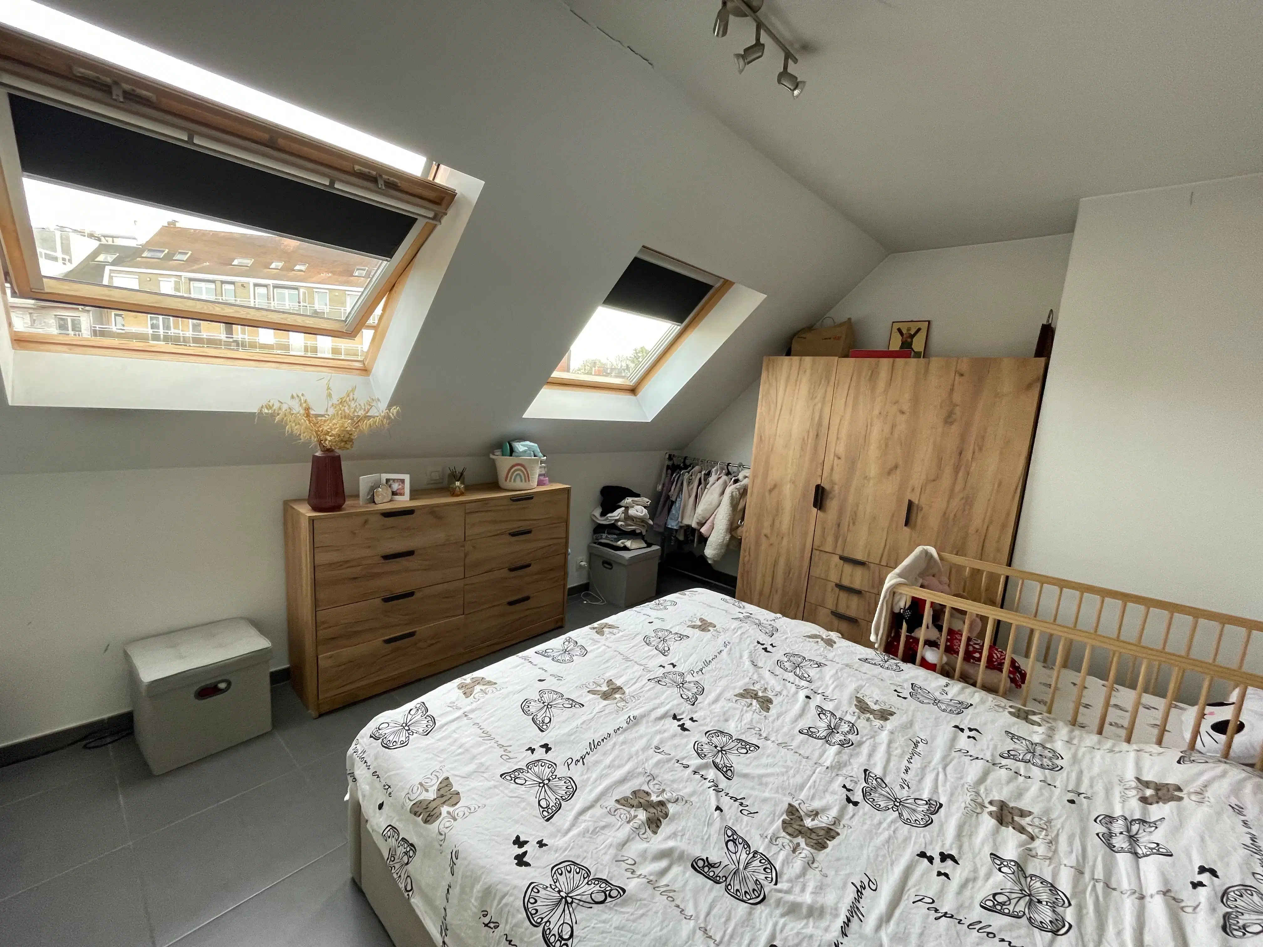 Ruim twee slaapkamer DUPLEX-APPARTEMENT met terras & gelijkvloerse garage foto 10