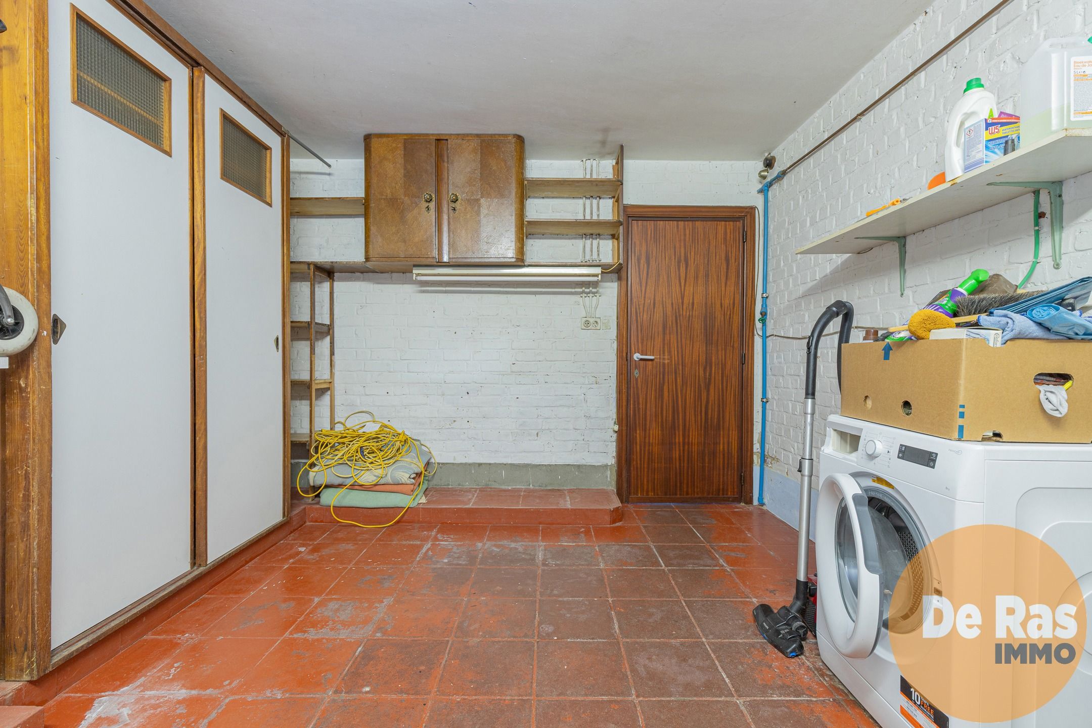 AALST -Te renoveren woning met 3 slaapkamers vlakbij centrum foto 6