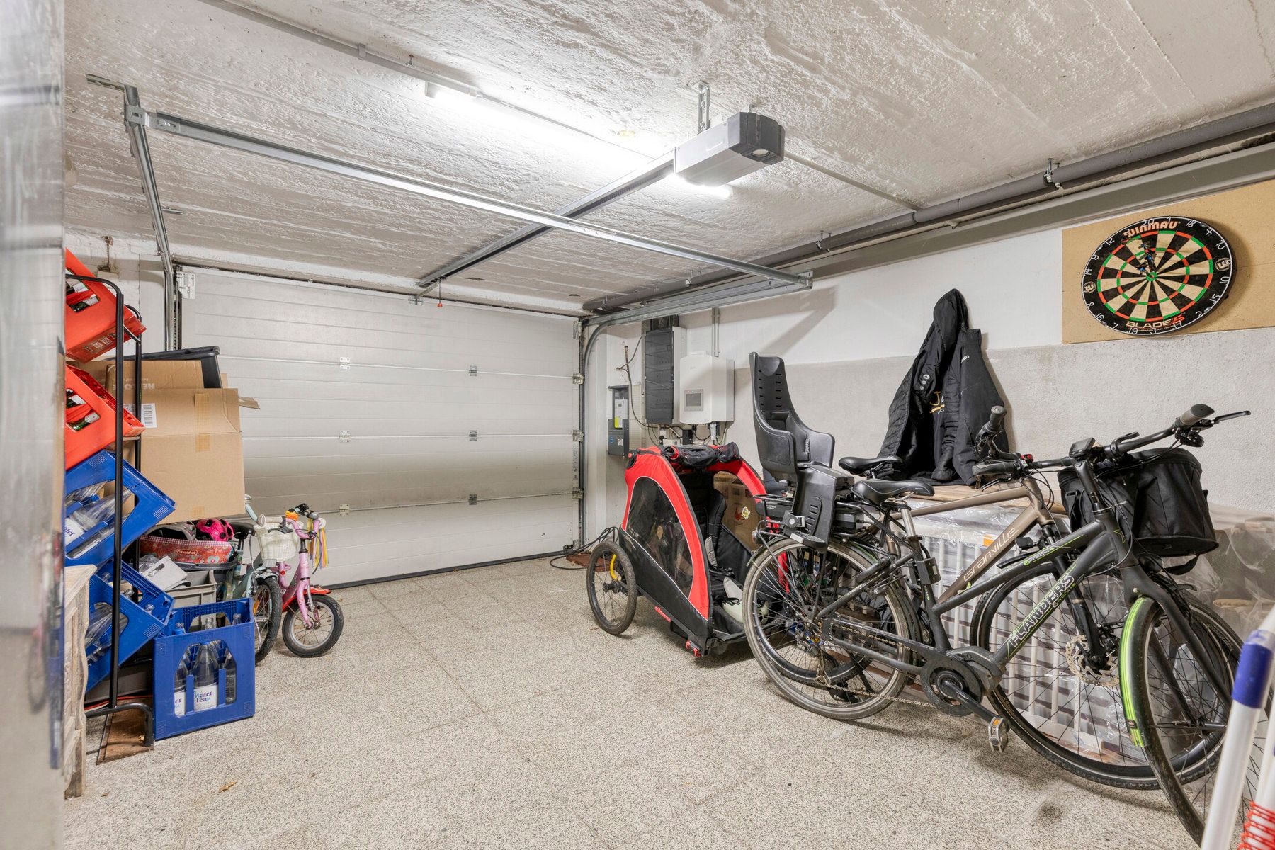 Instapklare woning met 3 slaapkamers, garage en tuin! foto 15
