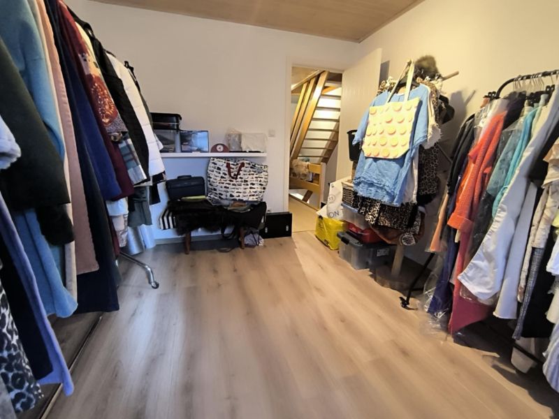 Intapklare woning met dubbele garage foto 17