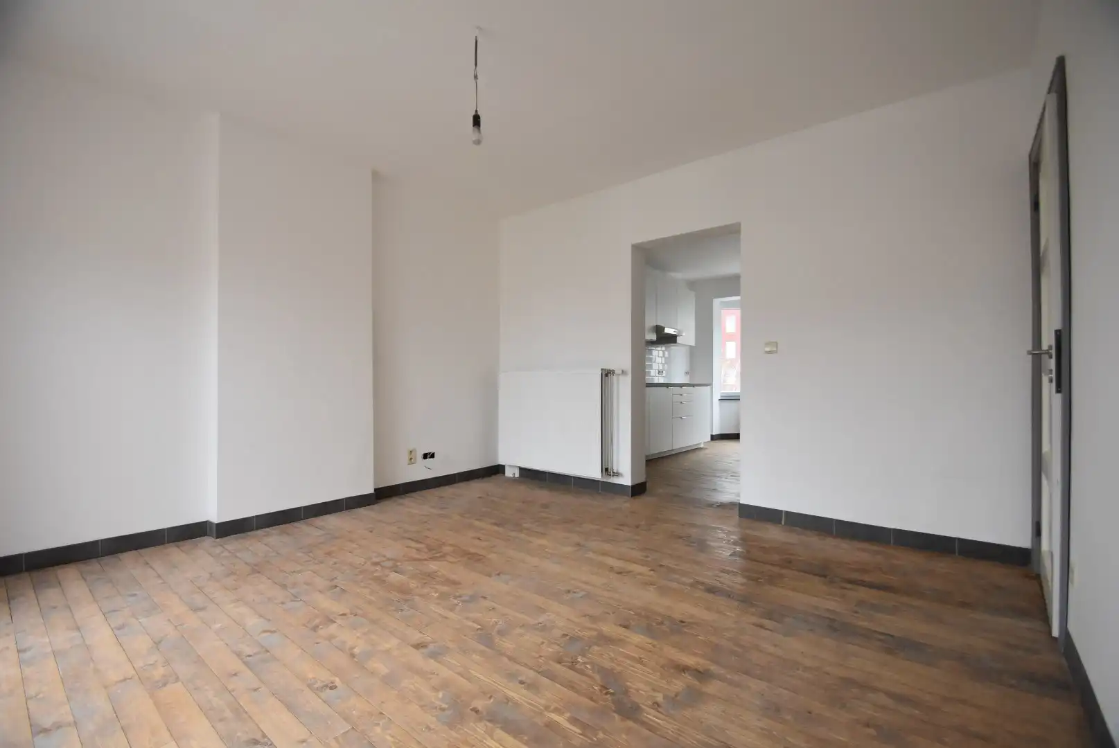 Netjes gerenoveerde duplex met twee slaapkamers en terras op mooie locatie in het centrum van Tongeren - GEEN BIJKOMENDE GEM. ONKOSTEN foto 13