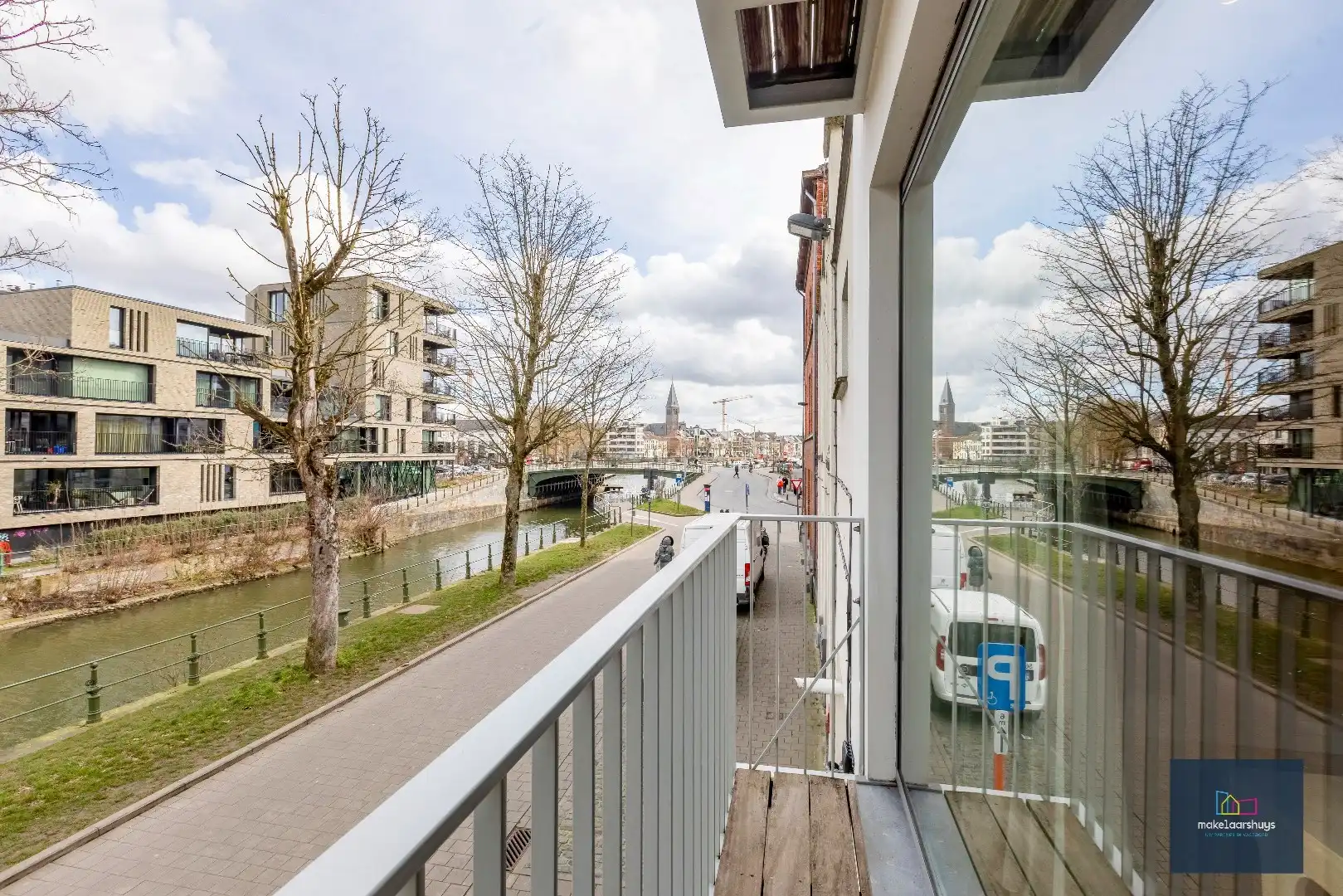 Ruim en goed gelegen 1-slp.app. met groot terras en overdekte staanplaats foto 18