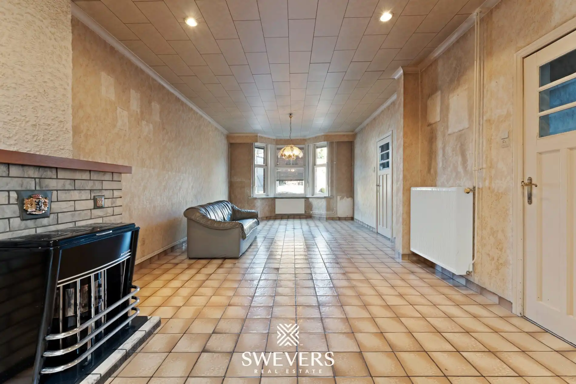 Woonst met 5 slaapkamers en hangar van 250m² in centrum Beringen foto 4