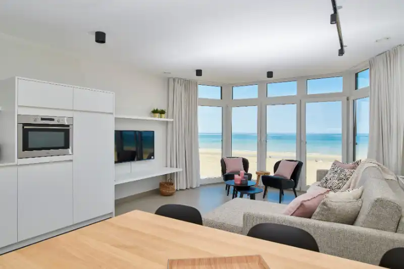 PRACHTIG RECENT NIEUWBOUWAPPARTEMENT  OP DE ZEEDIJK foto {{pictureIndex}}