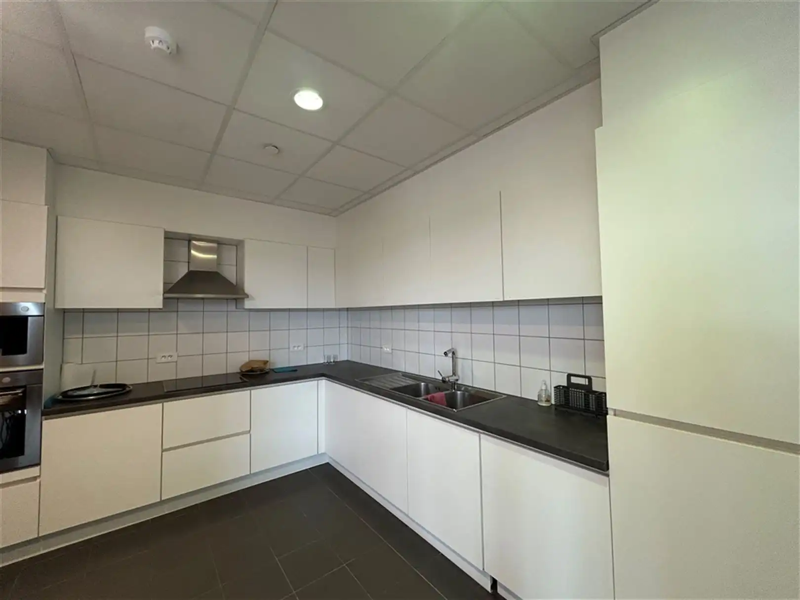 Kantoorgebouw foto 16