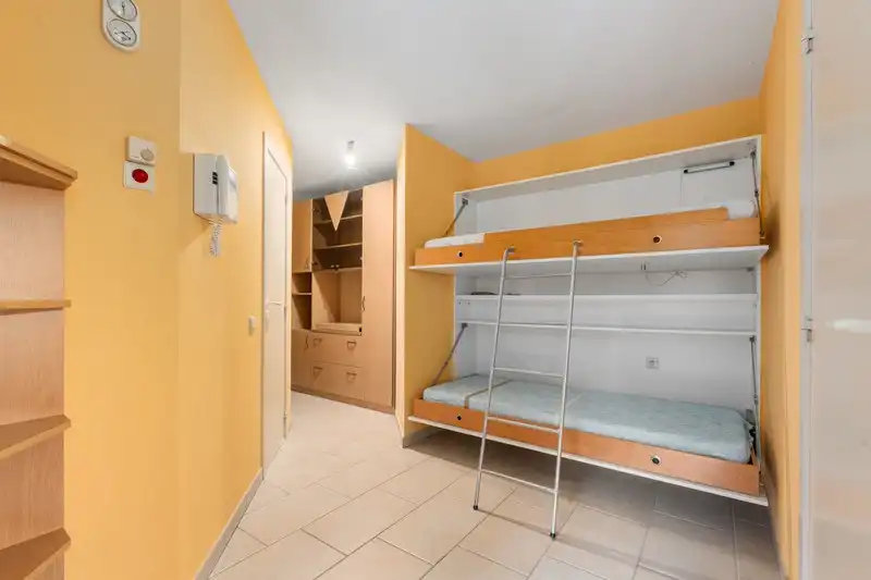 MODERN ZONGERICHT  1 SLAAPKAMERAPPARTEMENT  OP WANDELAFSTAND VAN HET STRAND foto 3