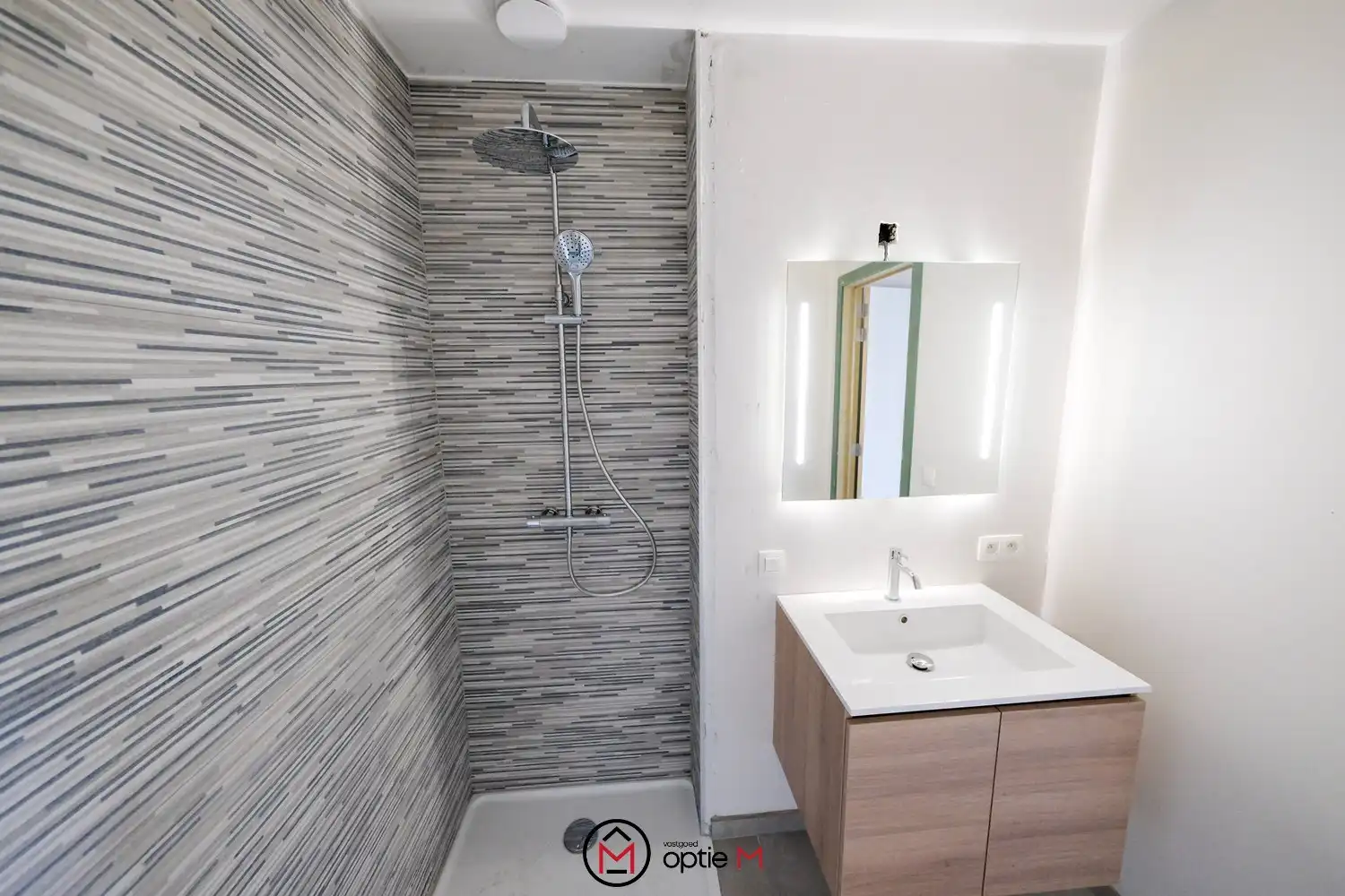 Te huur energiezuinig BEN-appartement met terras, 3 slpk in centrum Diepenbeek foto 16