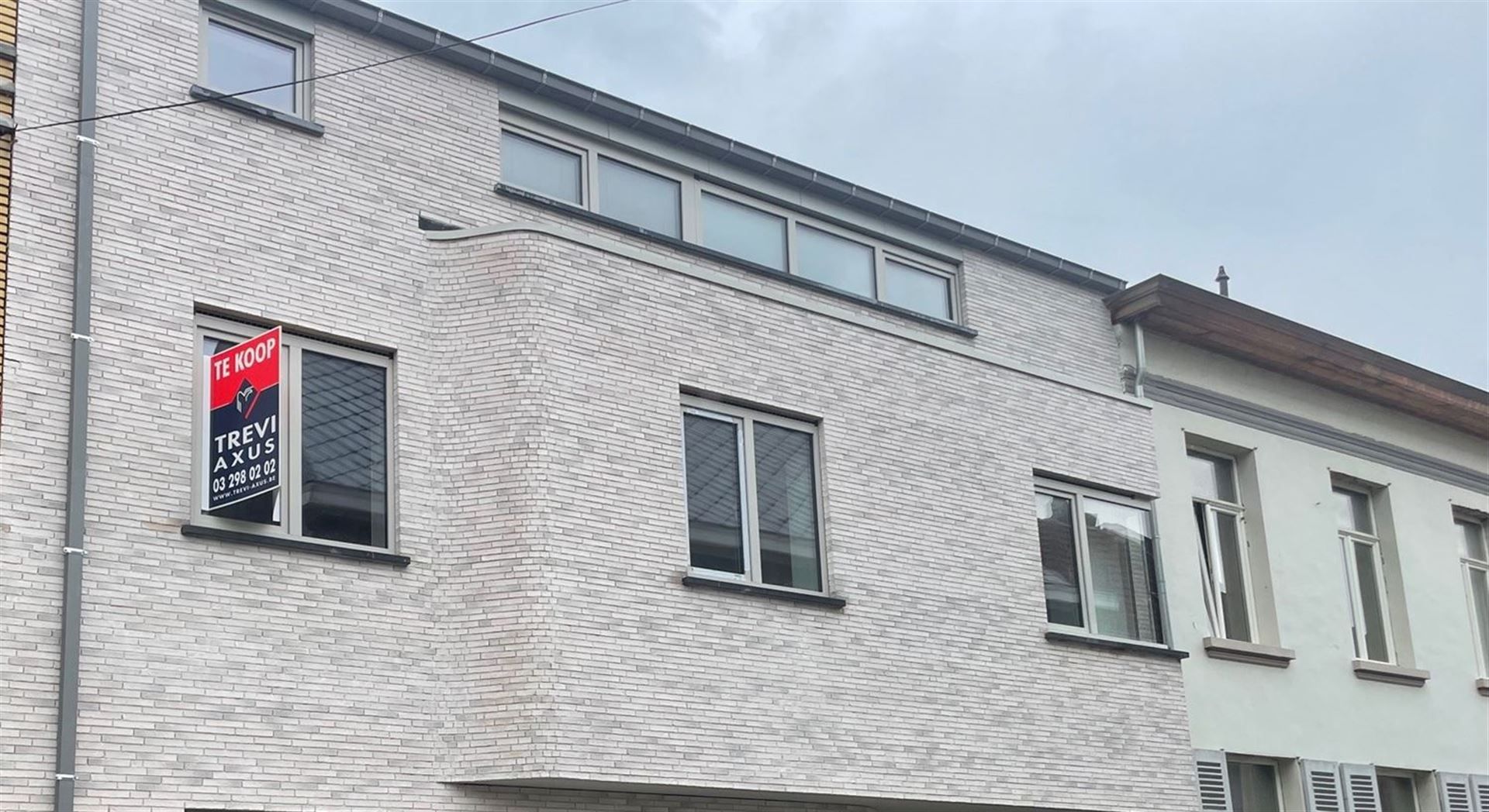 Appartement 1ste verdieping, 3 slaapkamers, ruim terras foto {{pictureIndex}}