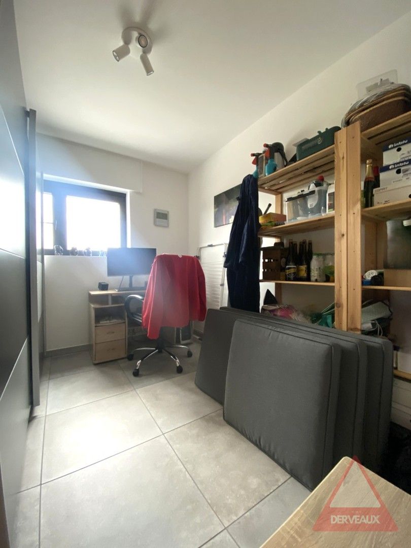 Zonnebeke – Ruim appartement met terras en garage foto 7