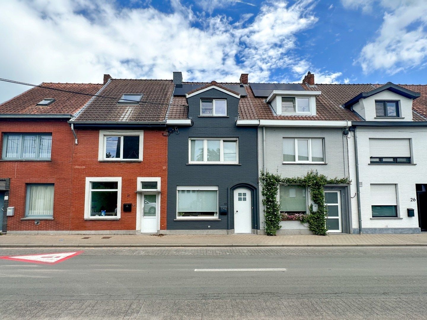 Perfect instapklare gezinswoning met 4 slpk en gezellige tuin, Torhout. foto 29