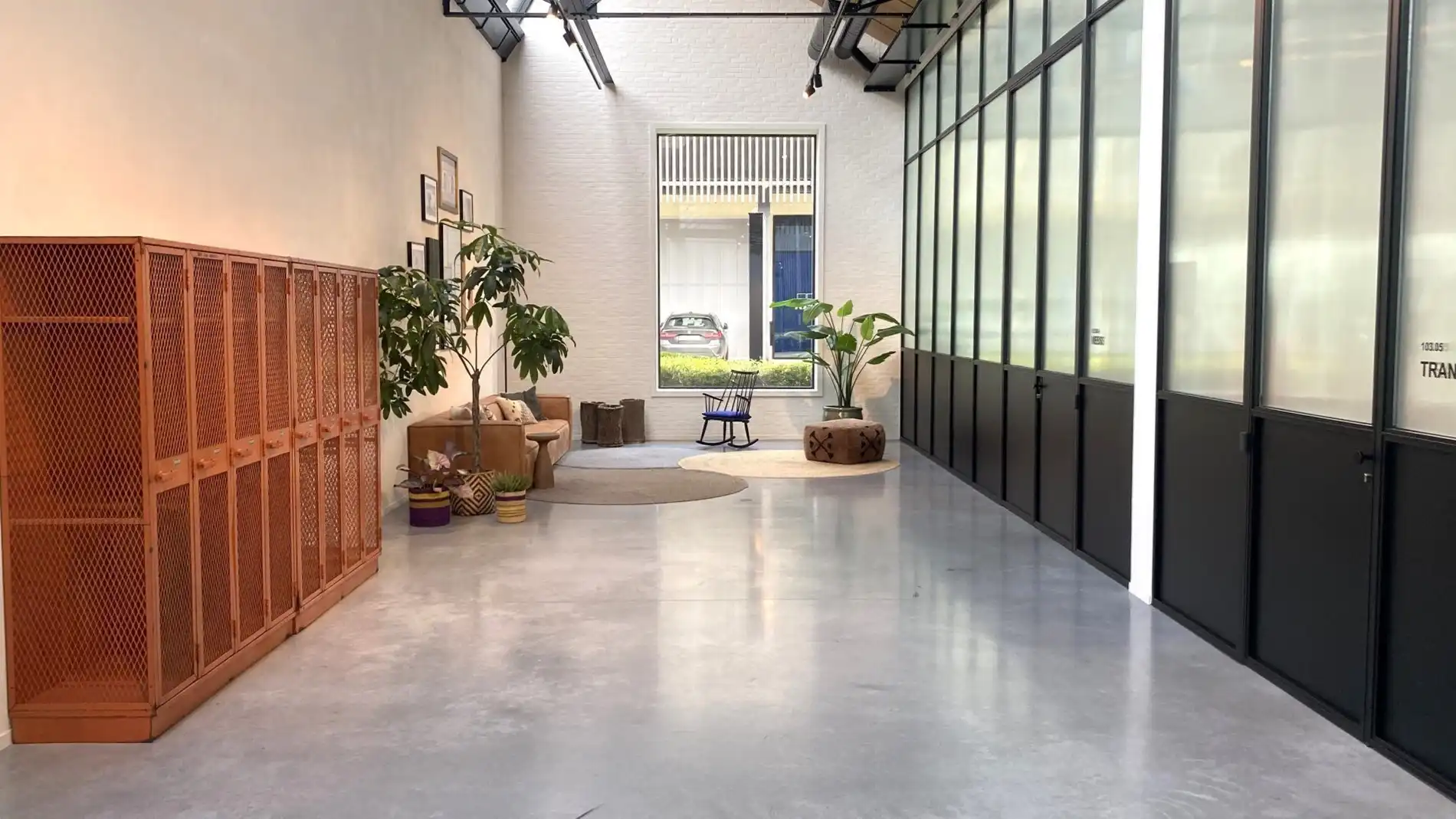 Gemeubelde kantoren met dienstverlening in Cotton Factory in Kortrijk foto 8