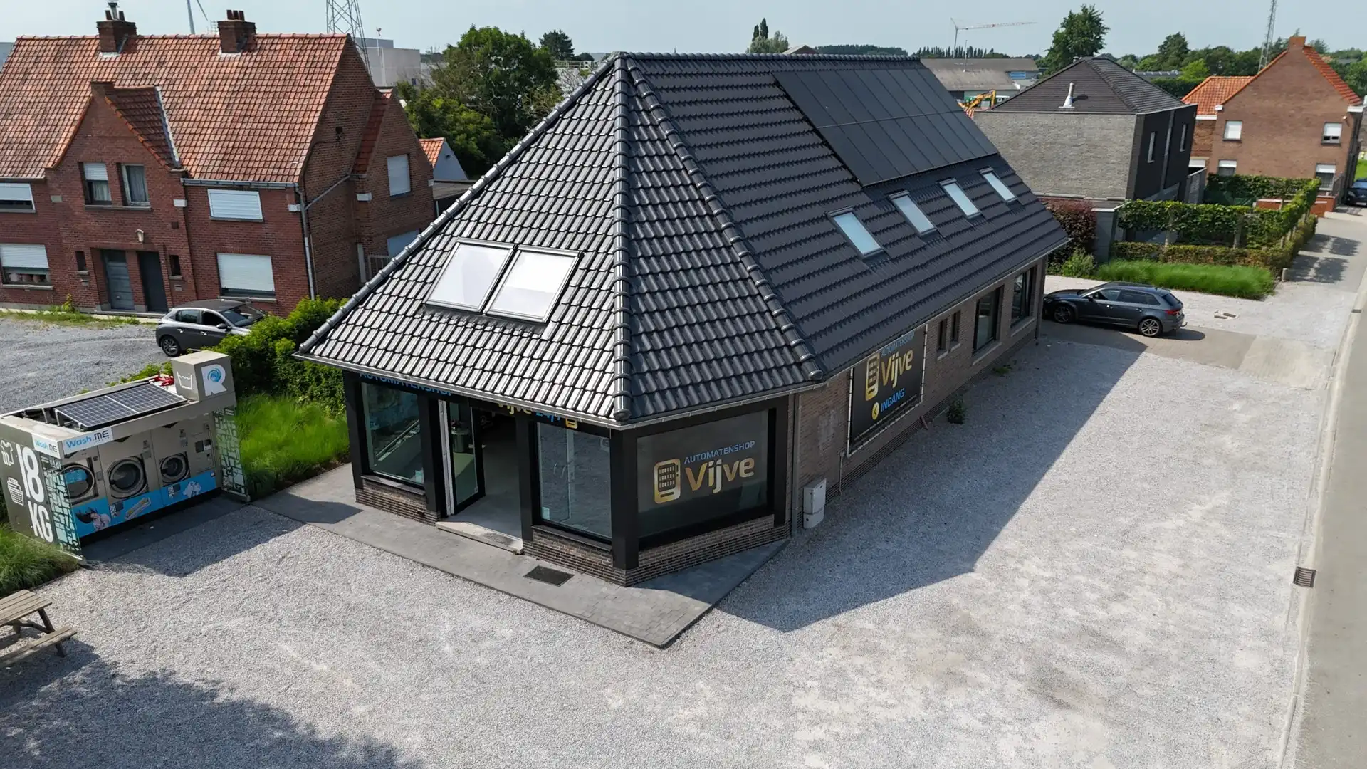 Verhuurd handelspand met mogelijke huisvesting voor seizoenarbeiders in Waregem foto 2