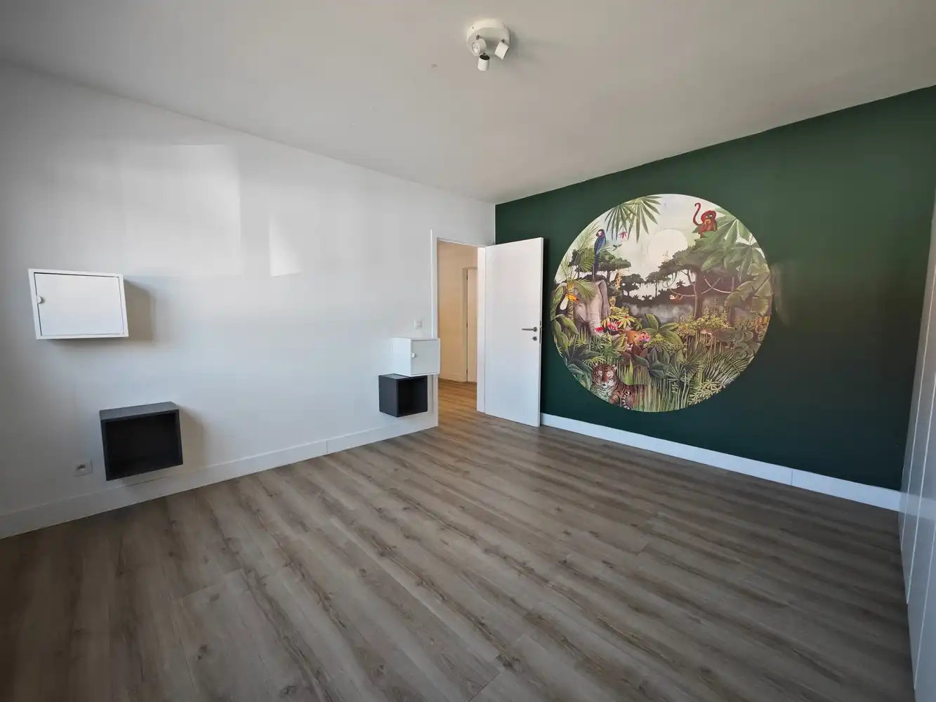 Volledig gerenoveerde stadswoning met 3 slpks en voll. aangelegde tuin foto 20