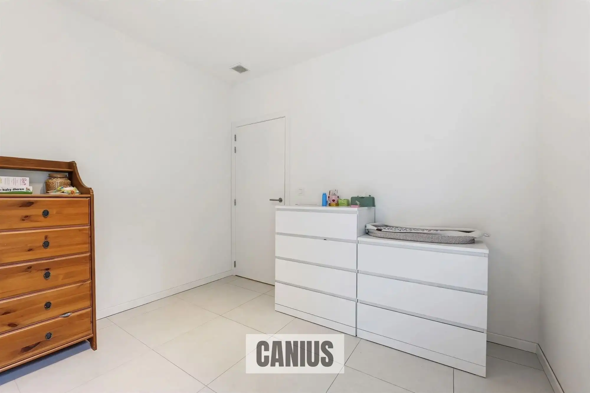 HEDENDAAGS APP. MET 3 SLKS, TERRAS & AUTOSTAANPLAATS foto 14