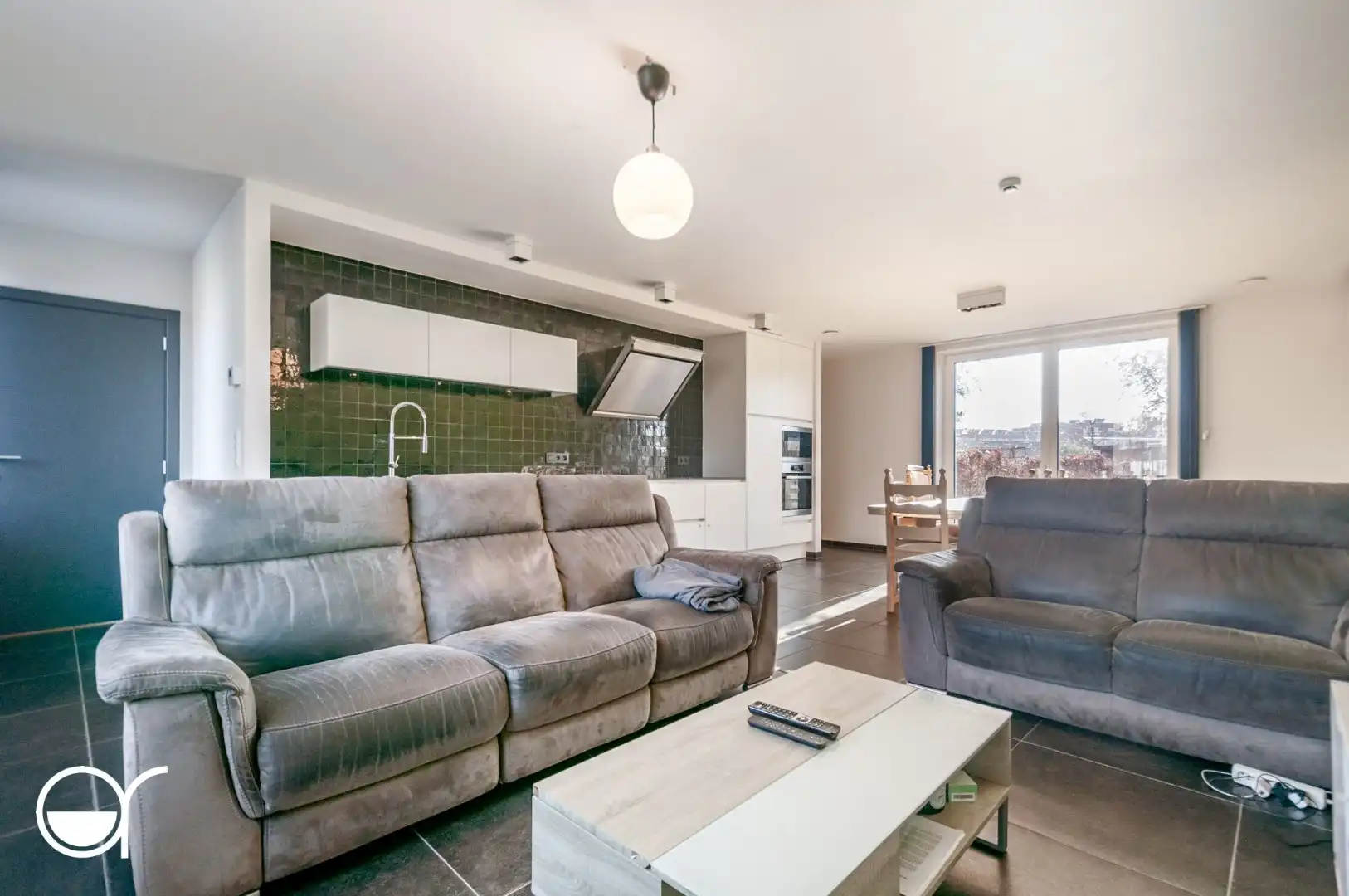 Woning met 3 - 4 slaapkamers met zonnige tuin foto 8