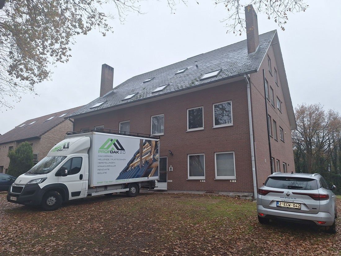 Knap gerenoveerd appartement te As foto {{pictureIndex}}