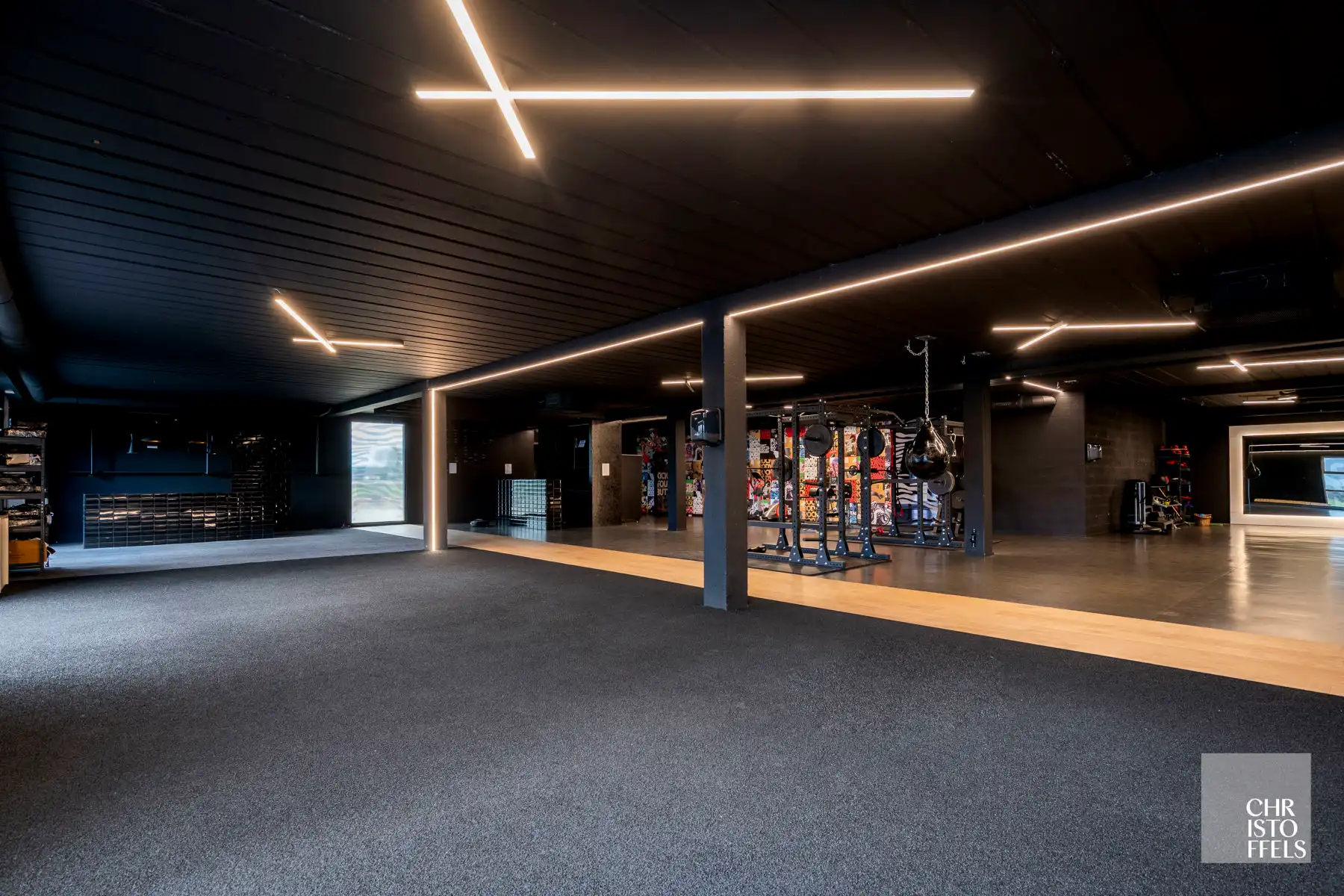 Bedrijfsgebouw (879m²) op een perceel van 1.888m² gelegen op een gunstige locatie!  foto 16