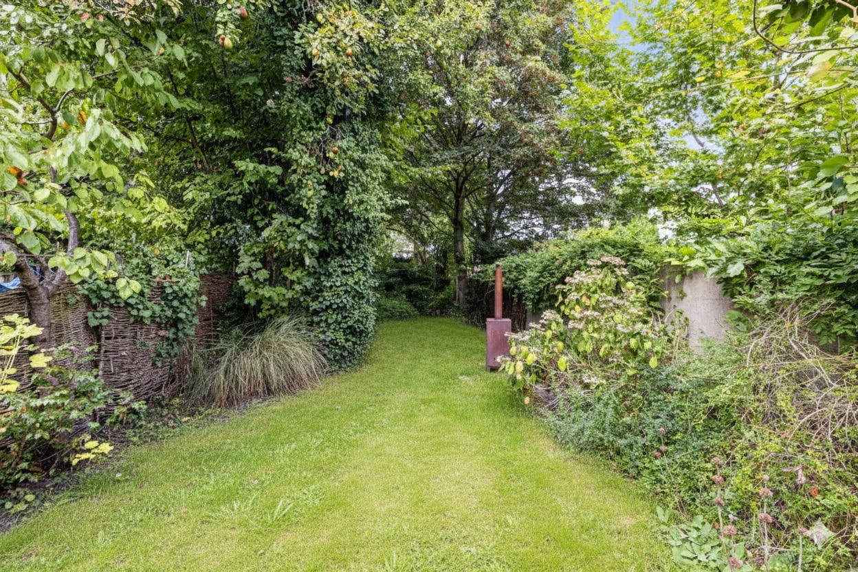 Instapklaar huis nabij Park Steytelinck in Wilrijk foto 12