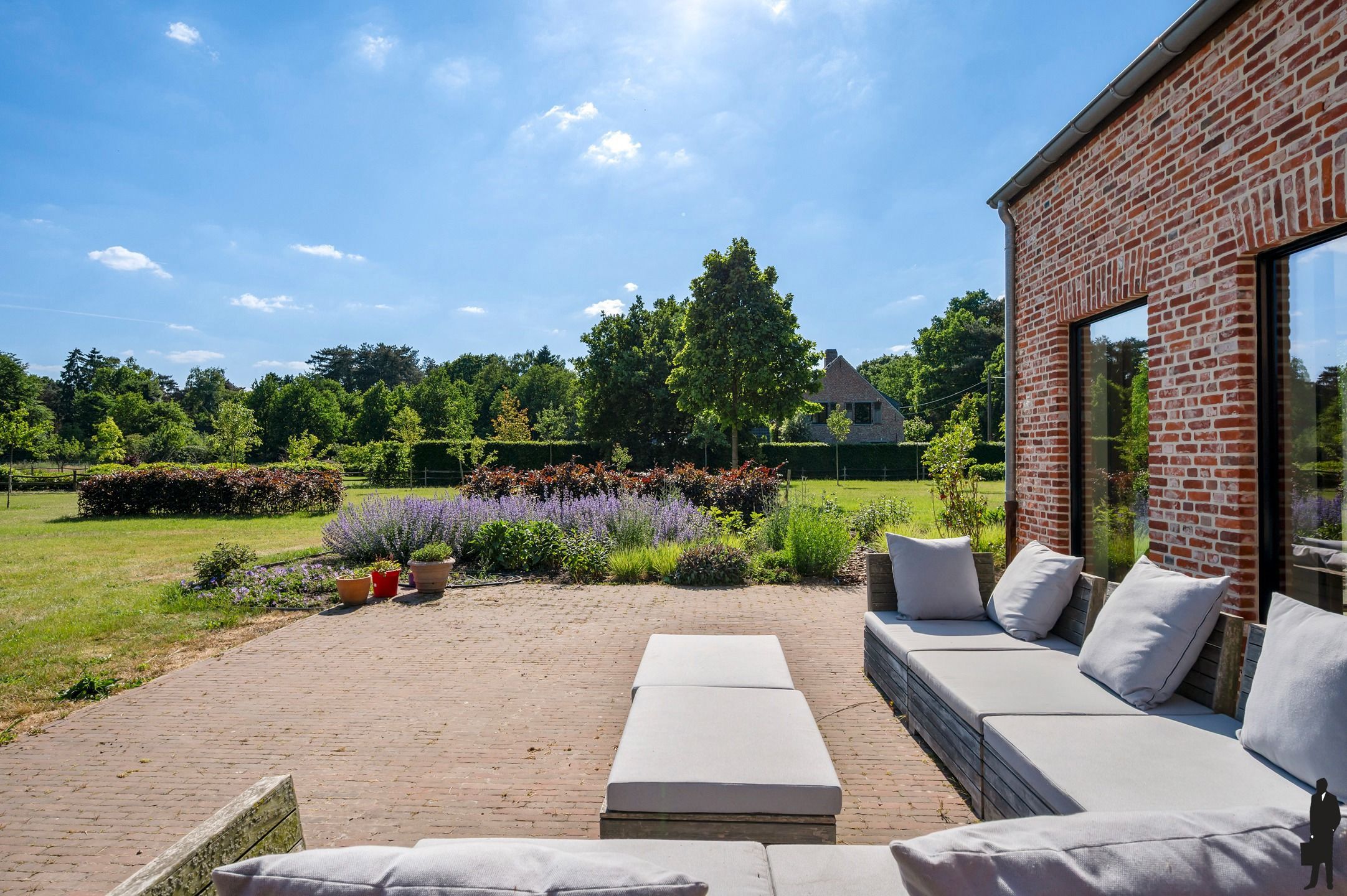 Charmante, volledig gerenoveerde villa  foto 34