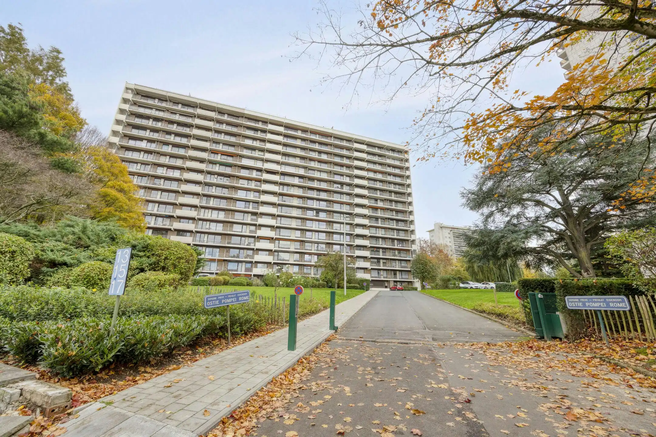 Moderne duplex met 2 slaapkamers omringd door groen in Laken foto 21