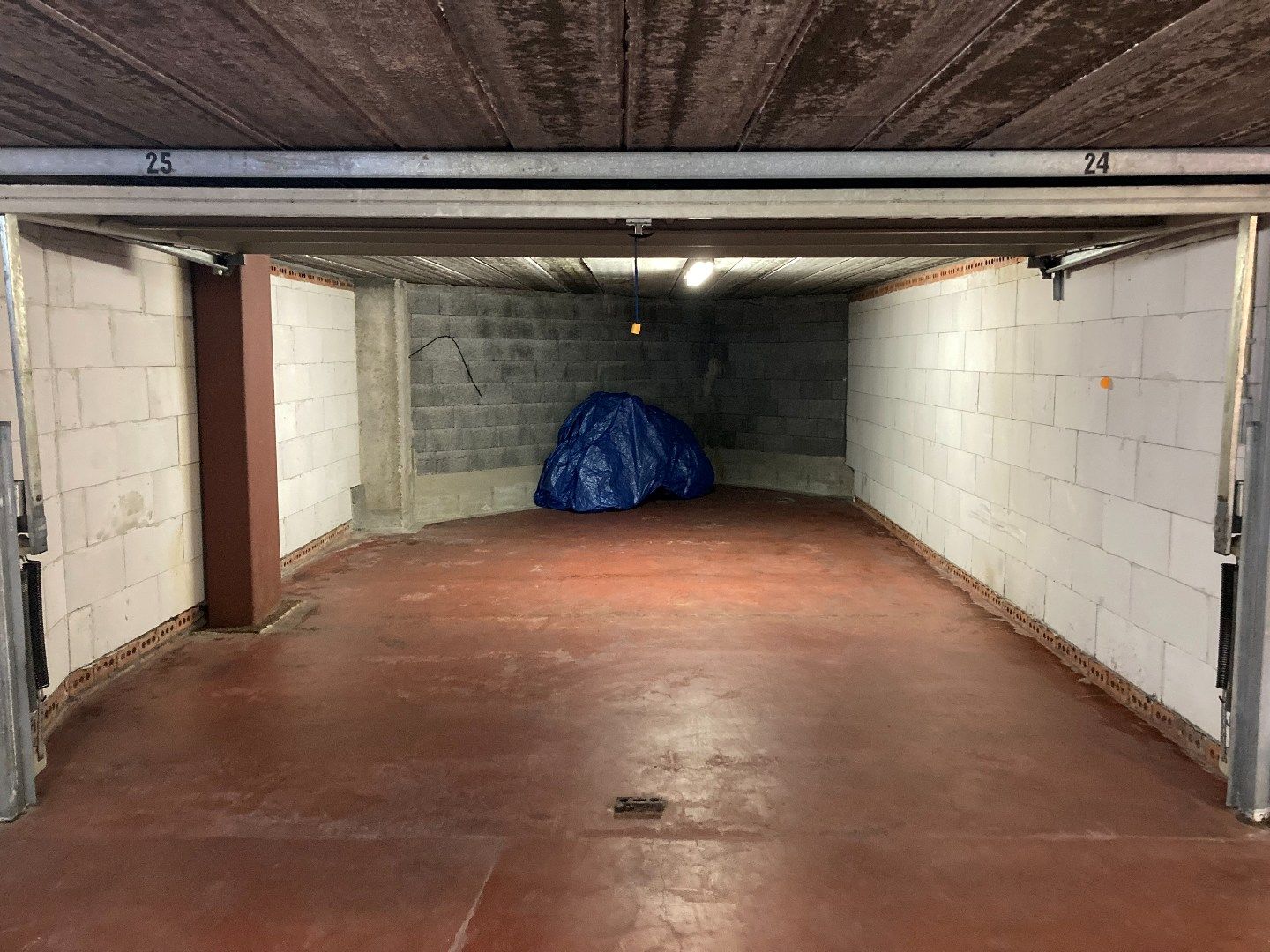 Ruime dubbele garagebox nabij het Rubensplein en het Albertstrand foto 2