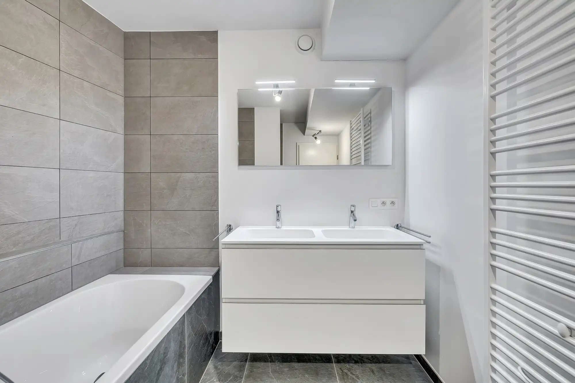 Instapklare nieuwbouwwoning met 5 slaapkamers foto 15