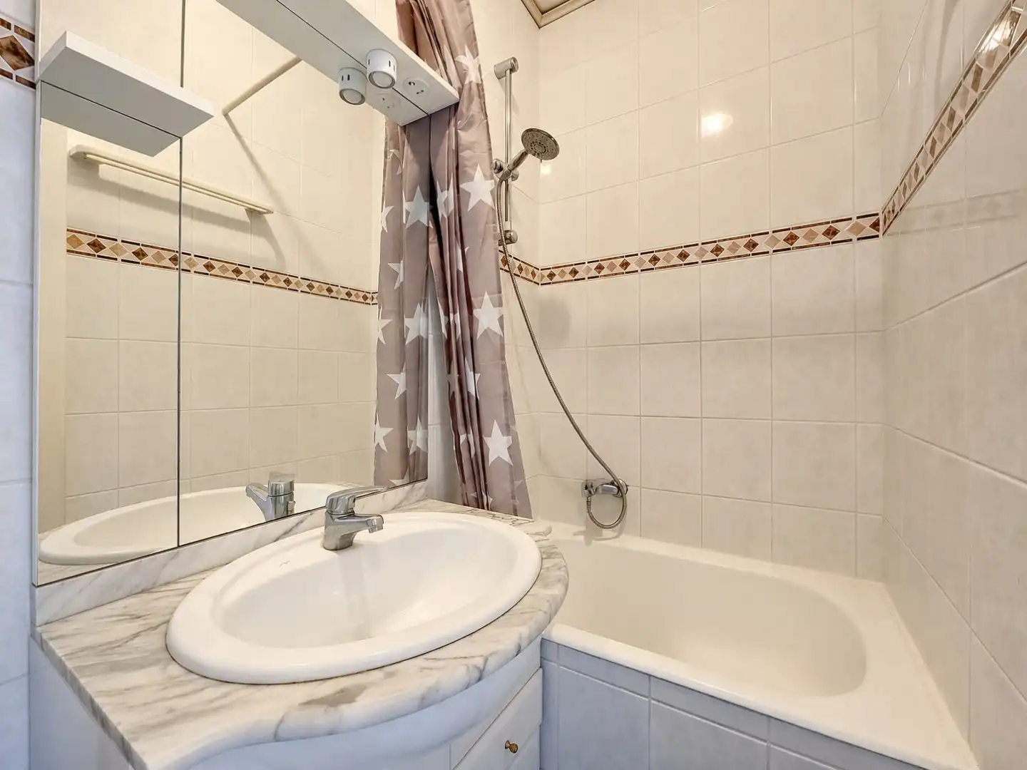Eénslaapkamerppartement inclusief garage te Nieuwpoort-Bad foto 9