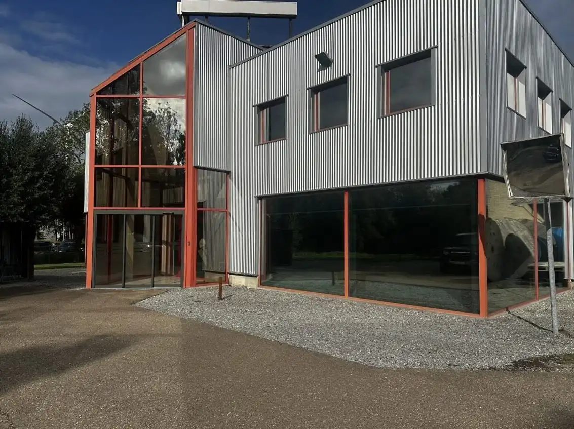 Moderne kantoren met parking te huur in Turnhout foto 3