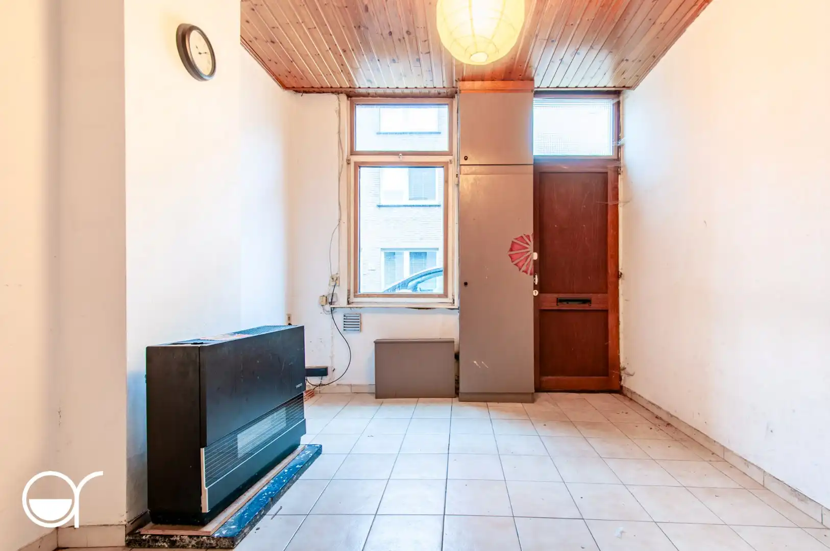 Te renoveren arbeiderswoning met 2 slaapkamers foto 4