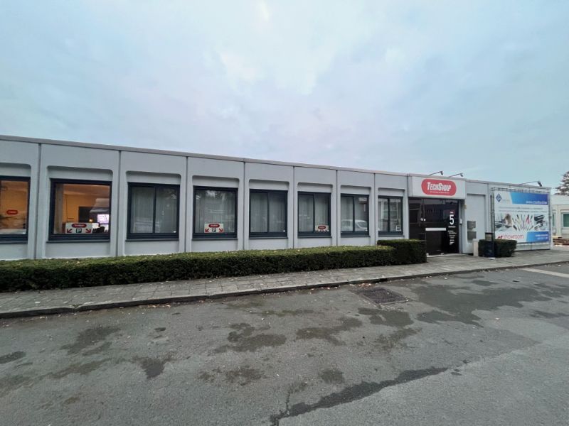 Magazijn te huur foto 2