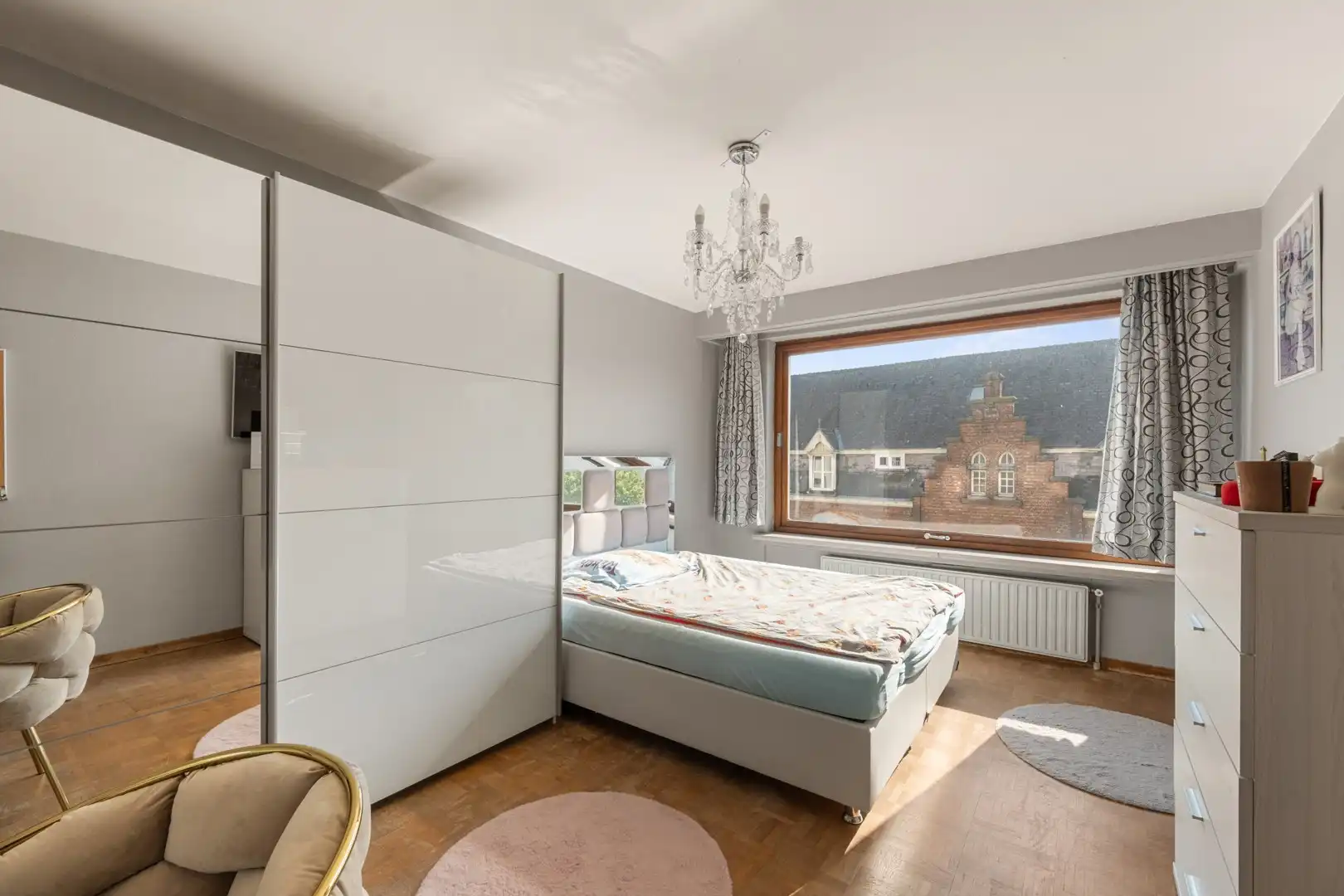 Ruim en lichtrijk 2-slaapkamerappartement met mooi uitzicht in Gent foto 8