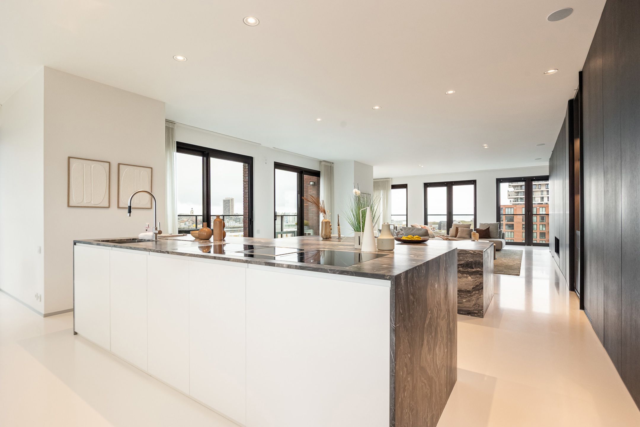 OOSTENDE - Uitzonderlijke penthouse met zicht op zee foto 4