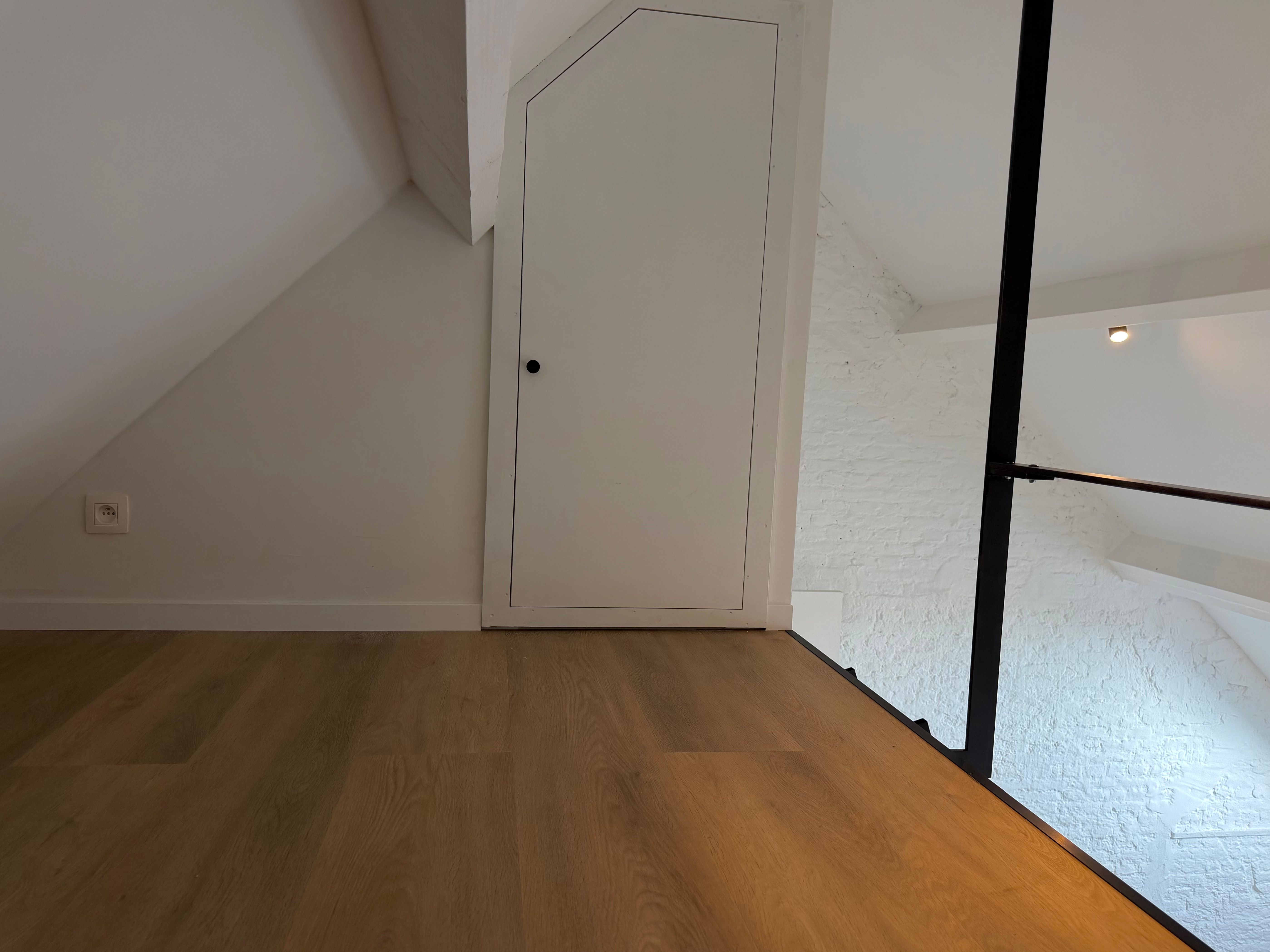 Recent gerenoveerde studio te huur in Gent foto 10