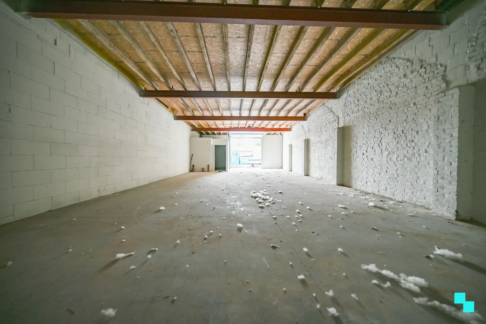 Nieuwbouwloods van ca. 146 m² in Izegem foto 4