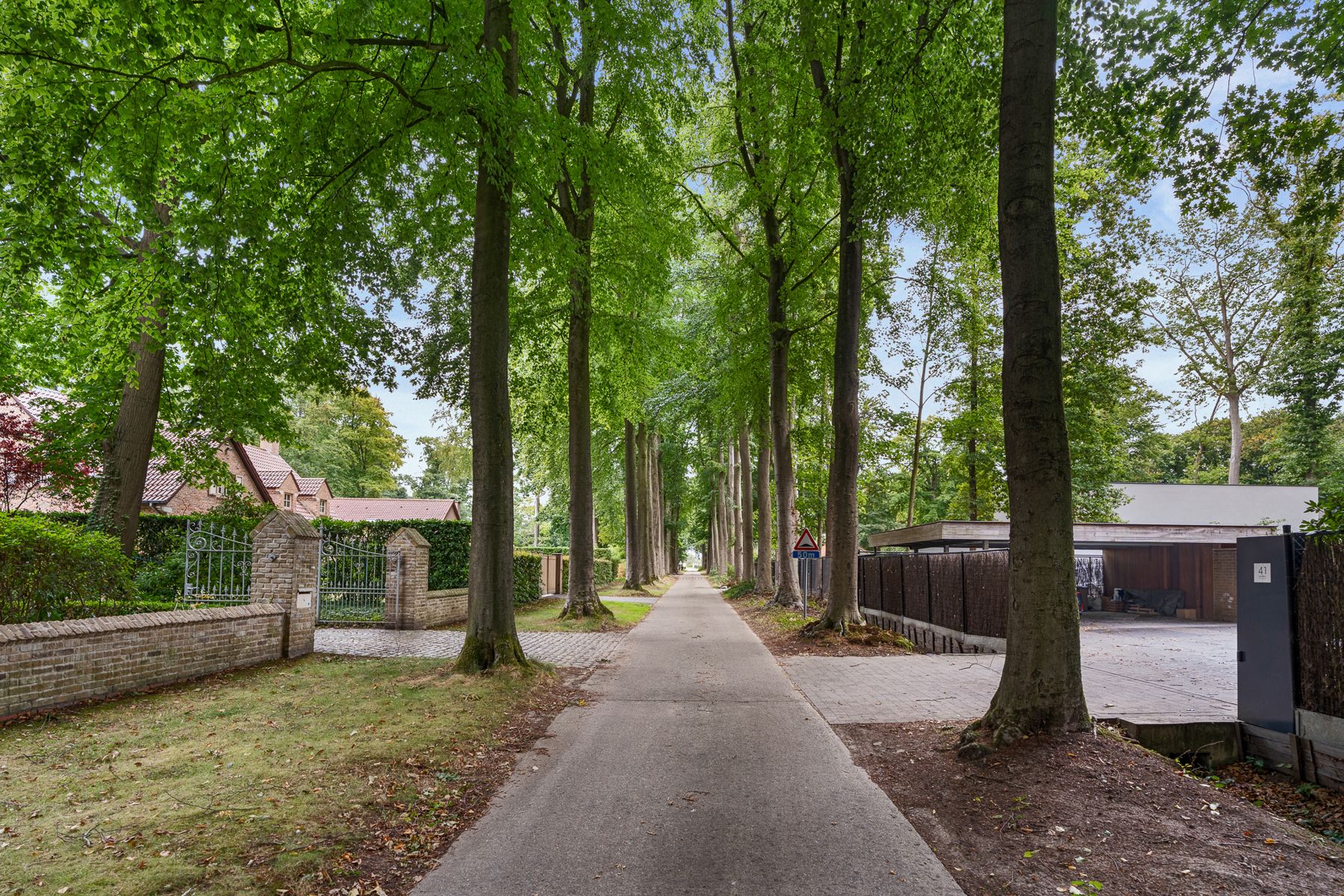 Ruime gezinswoning met grote tuin en topligging in Aalter foto 24
