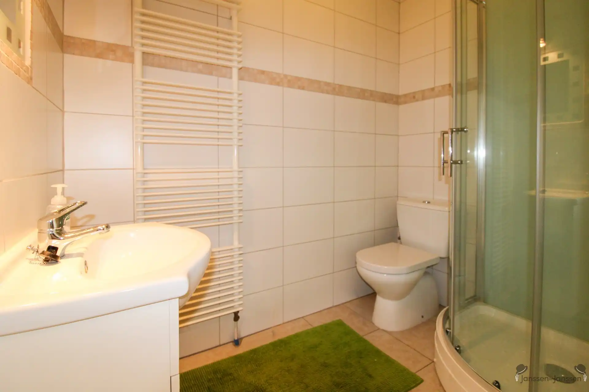 Woning met 4 slpks, 2 badk, centrum Broechem foto 8