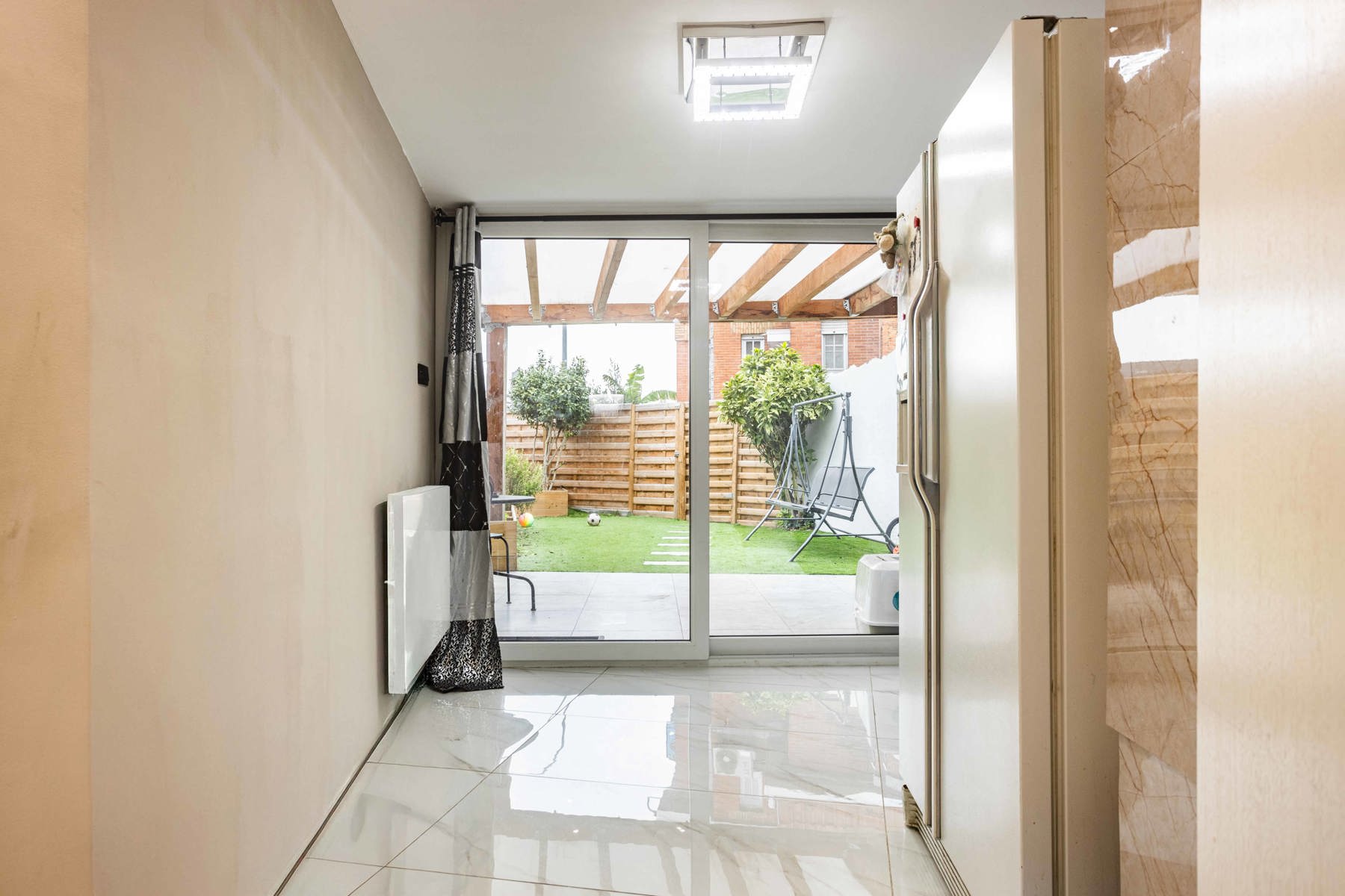 Gerenoveerde stadswoning met tuin en 3 SLP foto 9