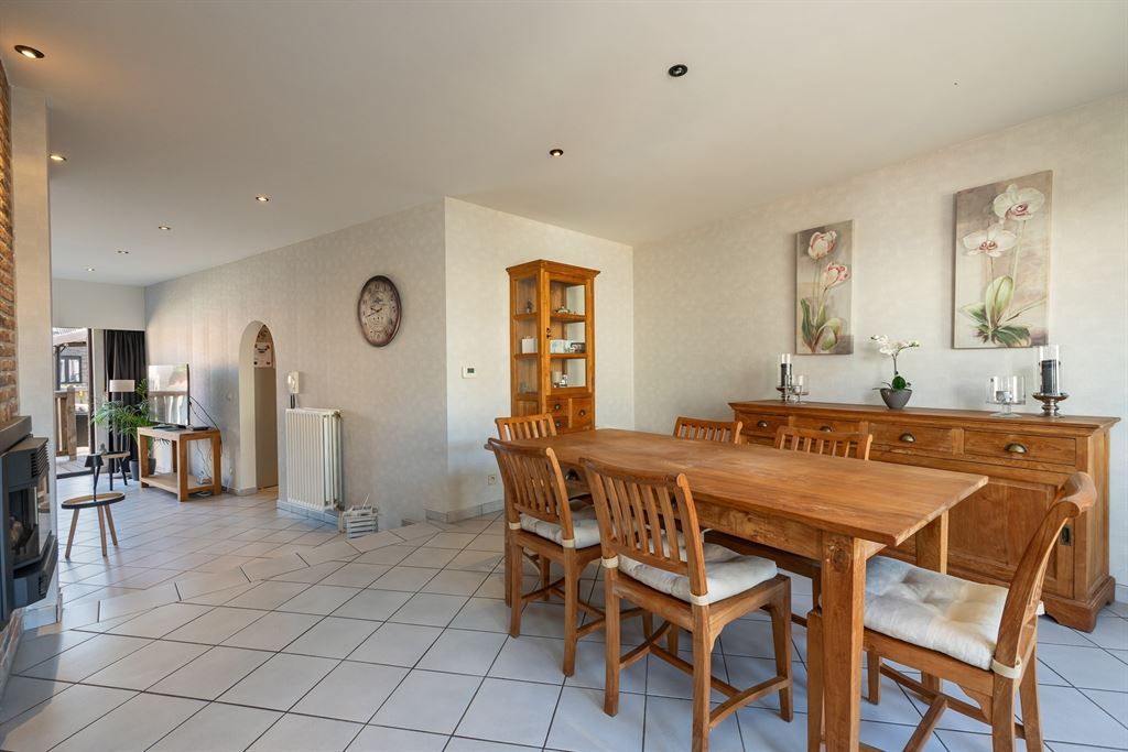 Grote jaren ’90 woning, met praktijkruimte en laag EPC foto 8