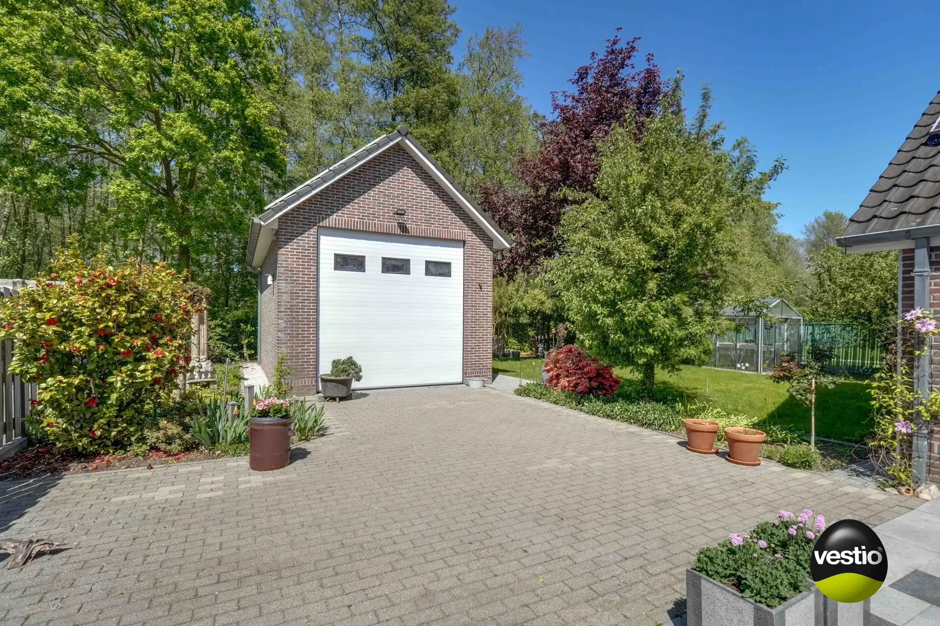 RUIM, ENERGIEZUINIG LANDHUIS GELEGEN TEGEN NATUURGEBIED foto 35