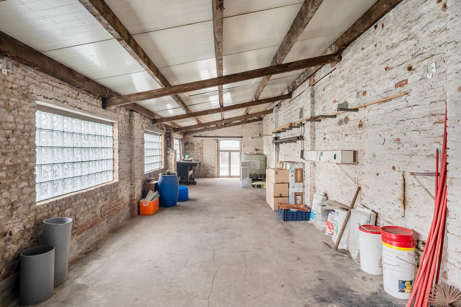 OP TE FRISSEN WONING MET MAGAZIJN VLAK BIJ CENTRUM MECHELEN foto 25