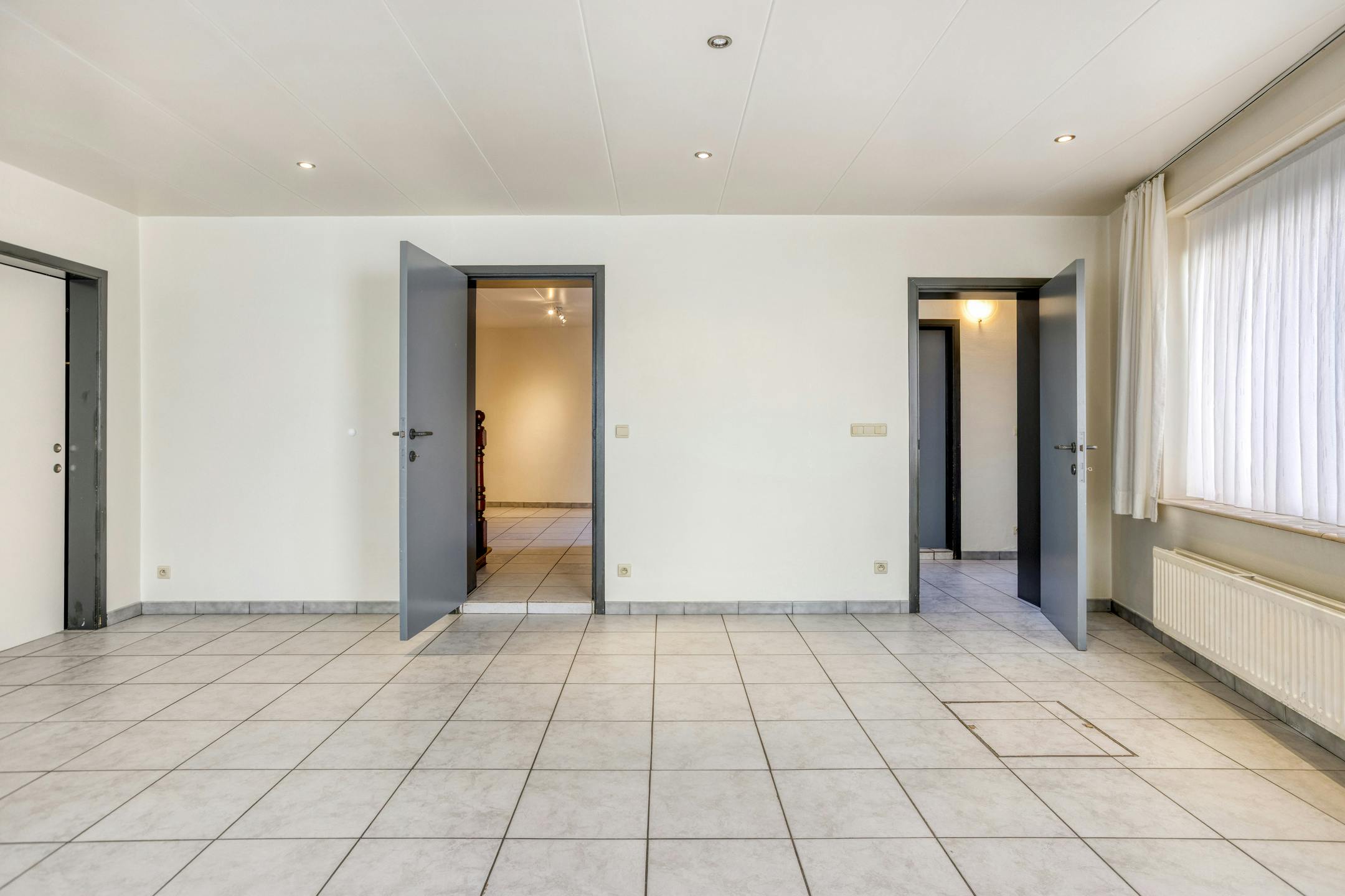 Instapklaar huis te koop in Ieper centrum foto 8