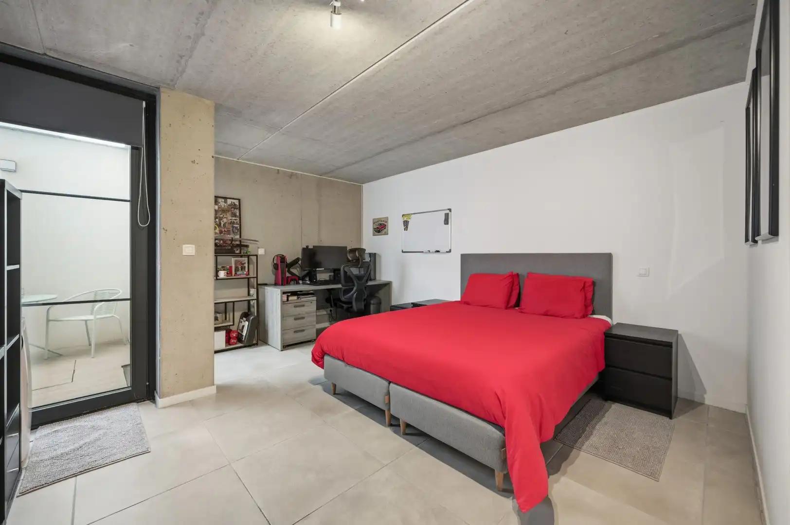 Moderne villa in een rustige en groene omgeving foto 16