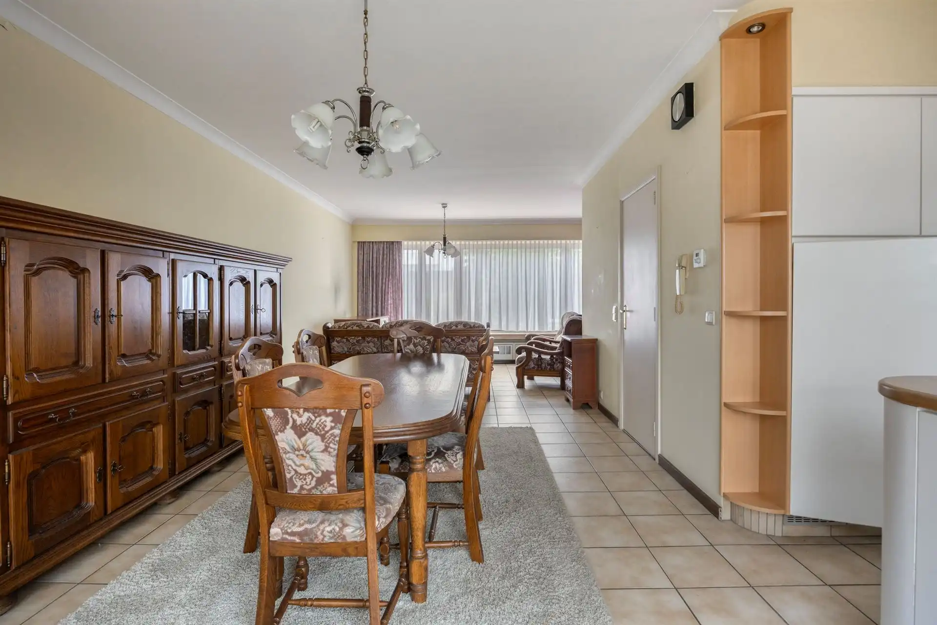 HOB bel-étage van 193m² met drie slpk's en ruime tuin! foto 8