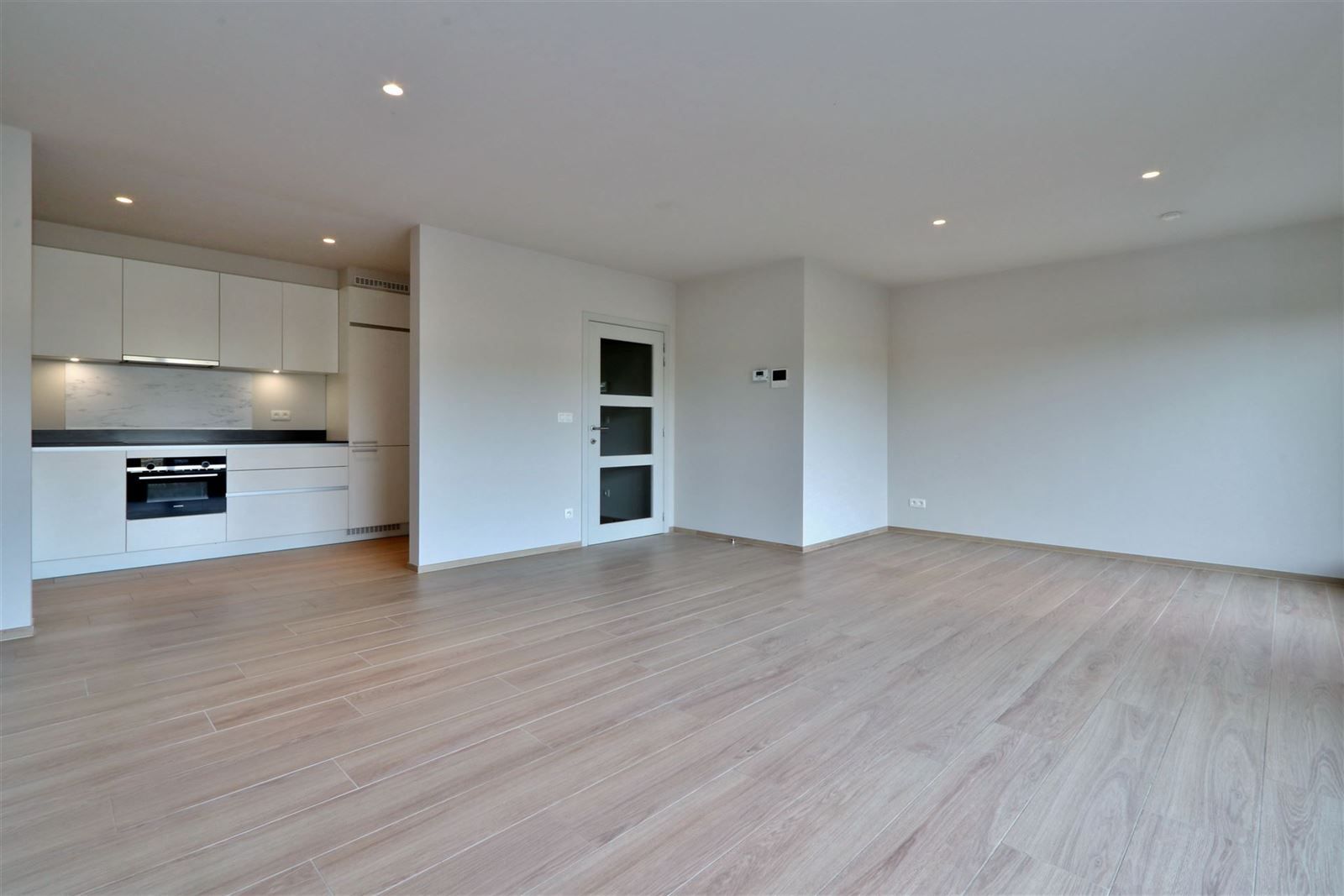 Luxe appartement (lift) met 2 slaapkamers, 2 badkamers en zeer groot terras  foto 3